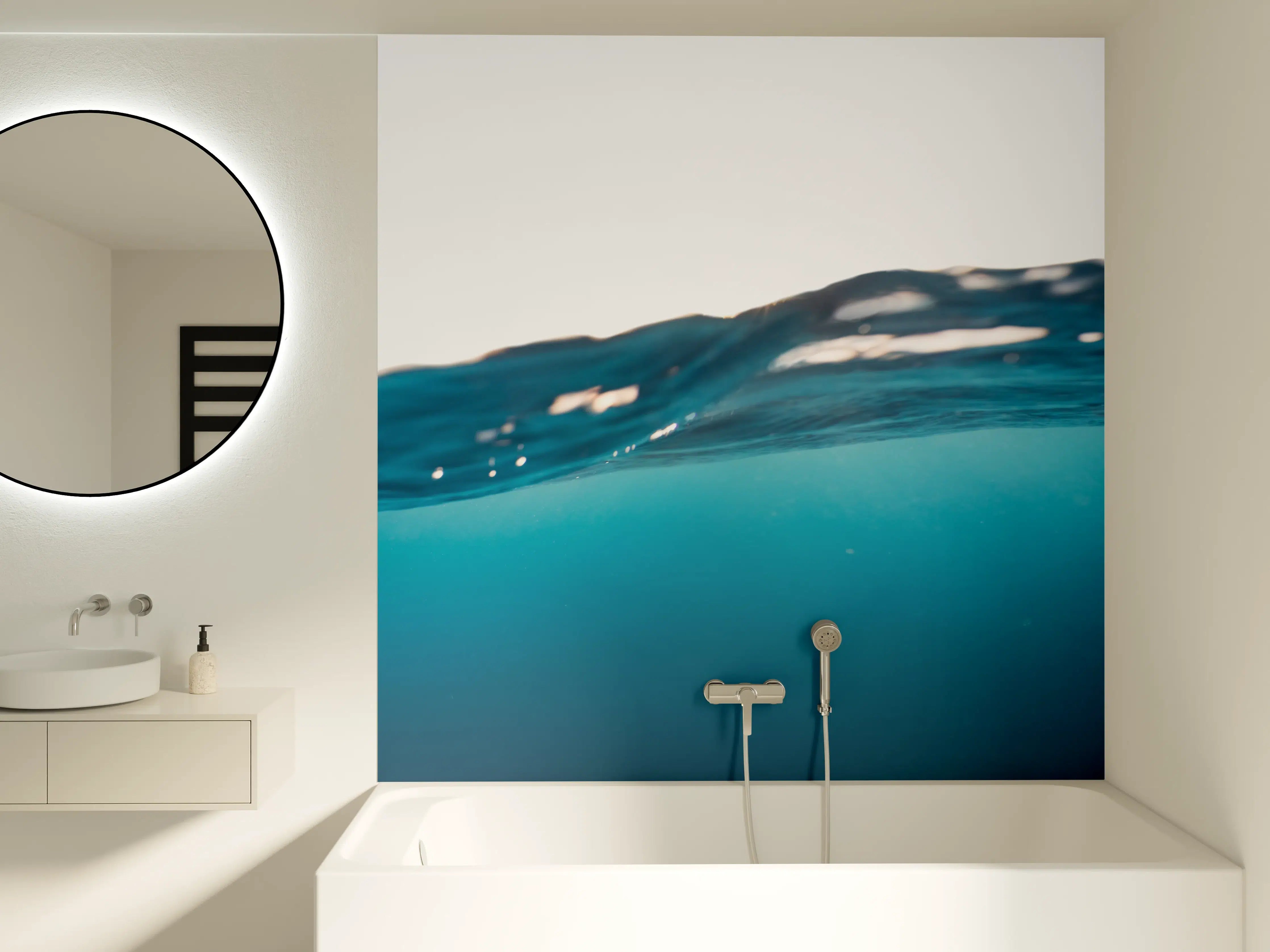 Badewannen-Rückwand - Harmonische Wasserwelle