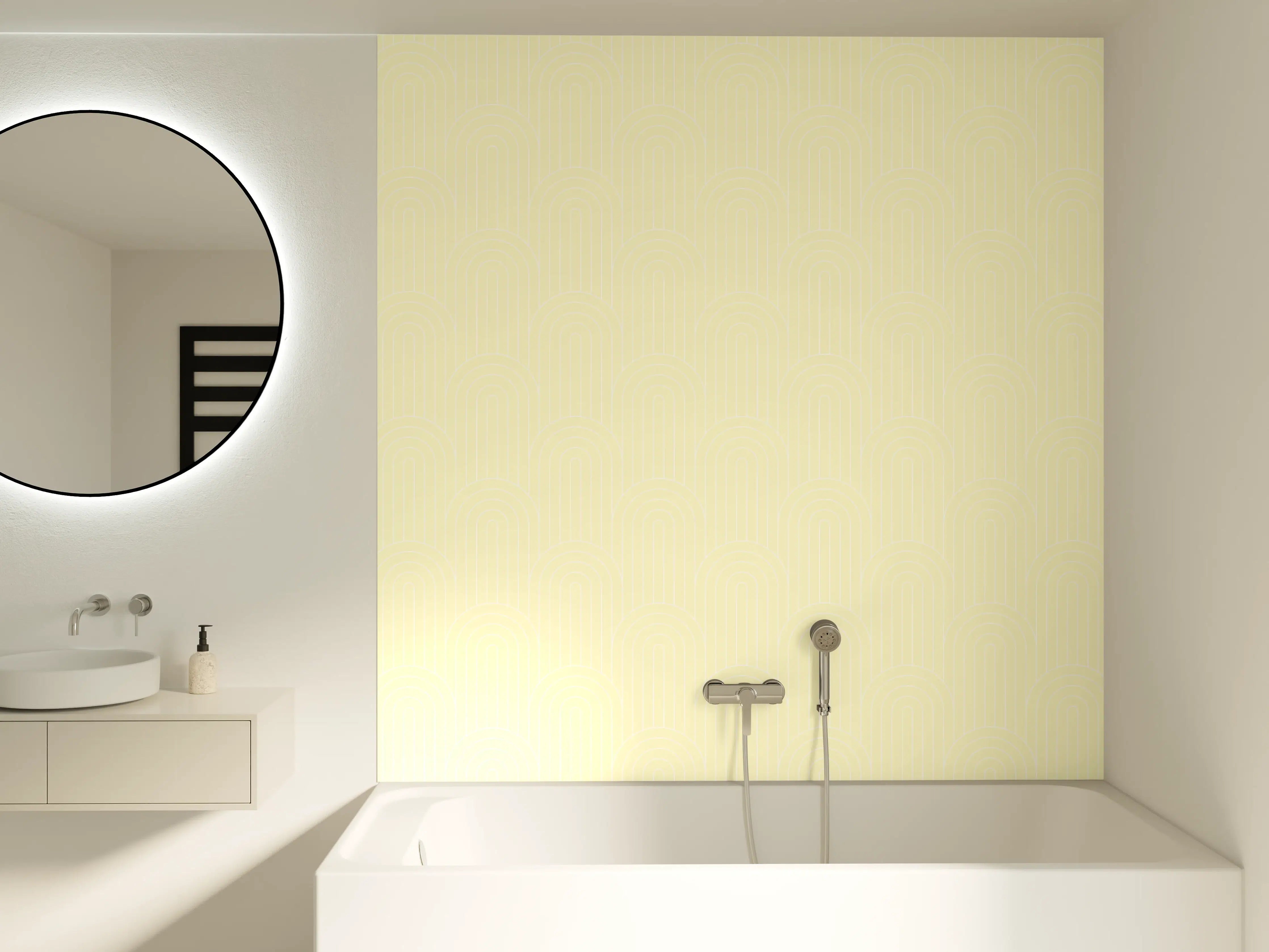 Badewannen-Rückwand - Heller, minimalistischer Hintergrund in Cremefarben