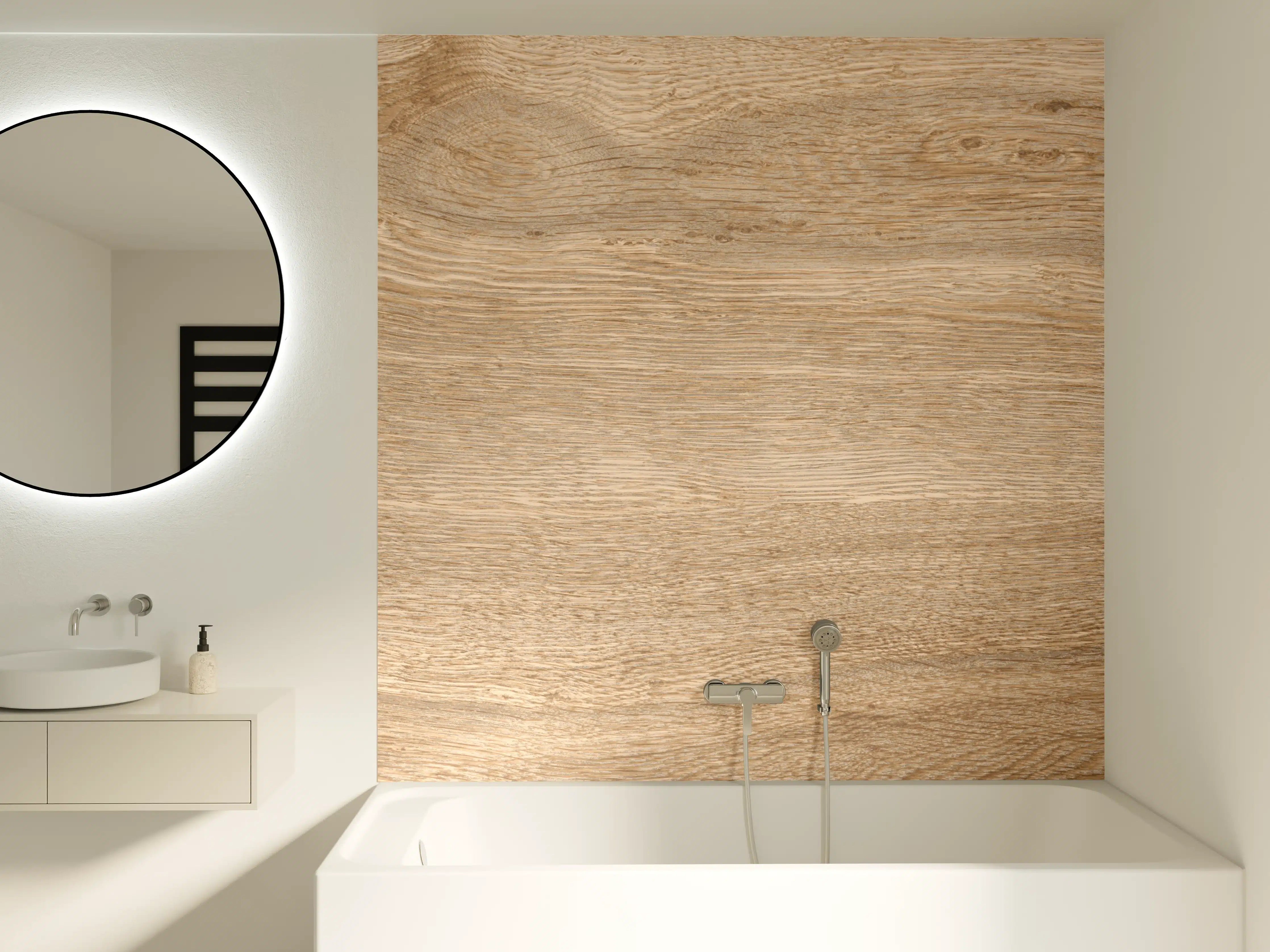 Badewannen-Rückwand - Helles trockenes Holz