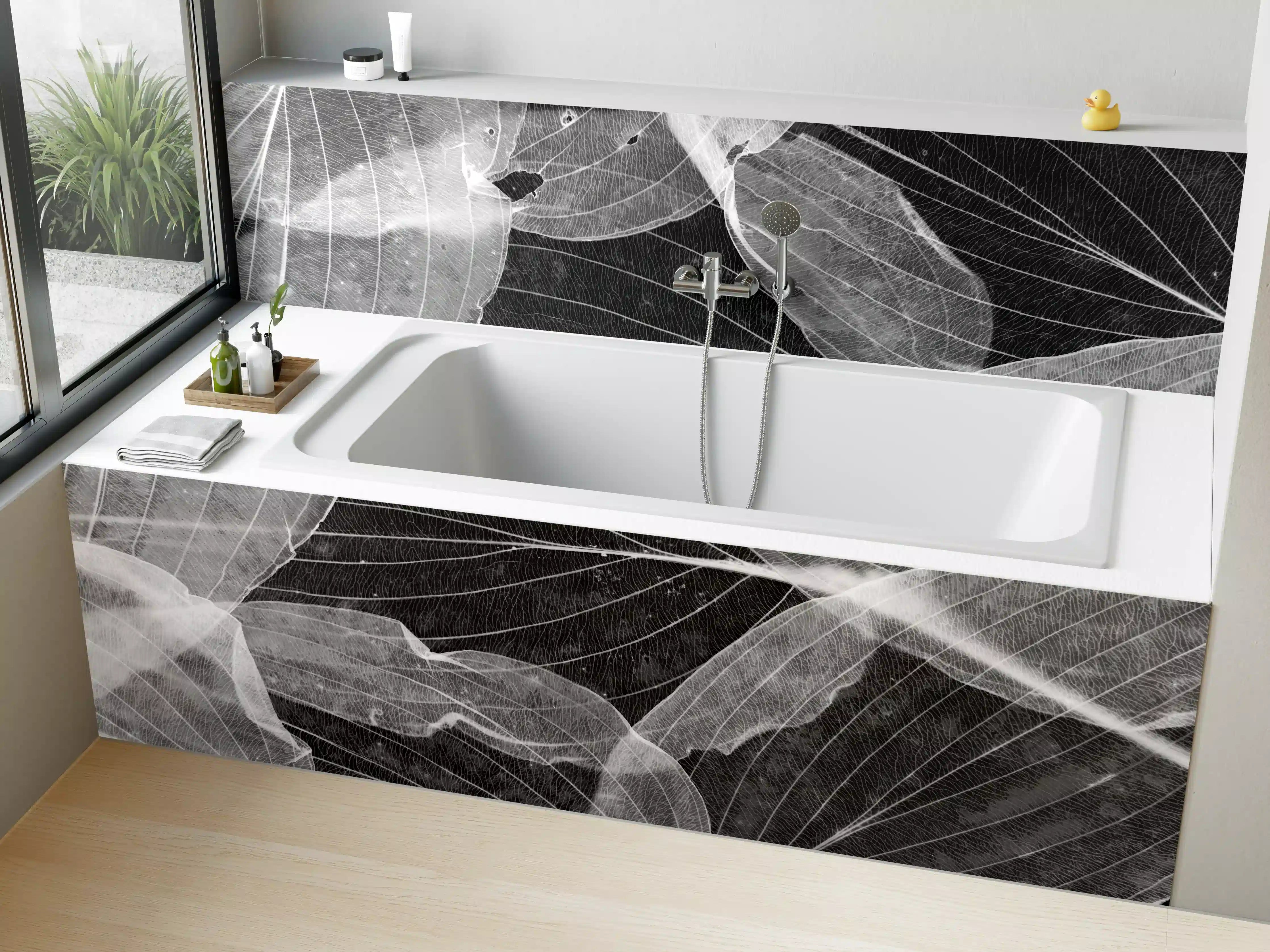 Badewannen-Rückwand - Herbstliches Blatt Schwarz-Weiß Makro