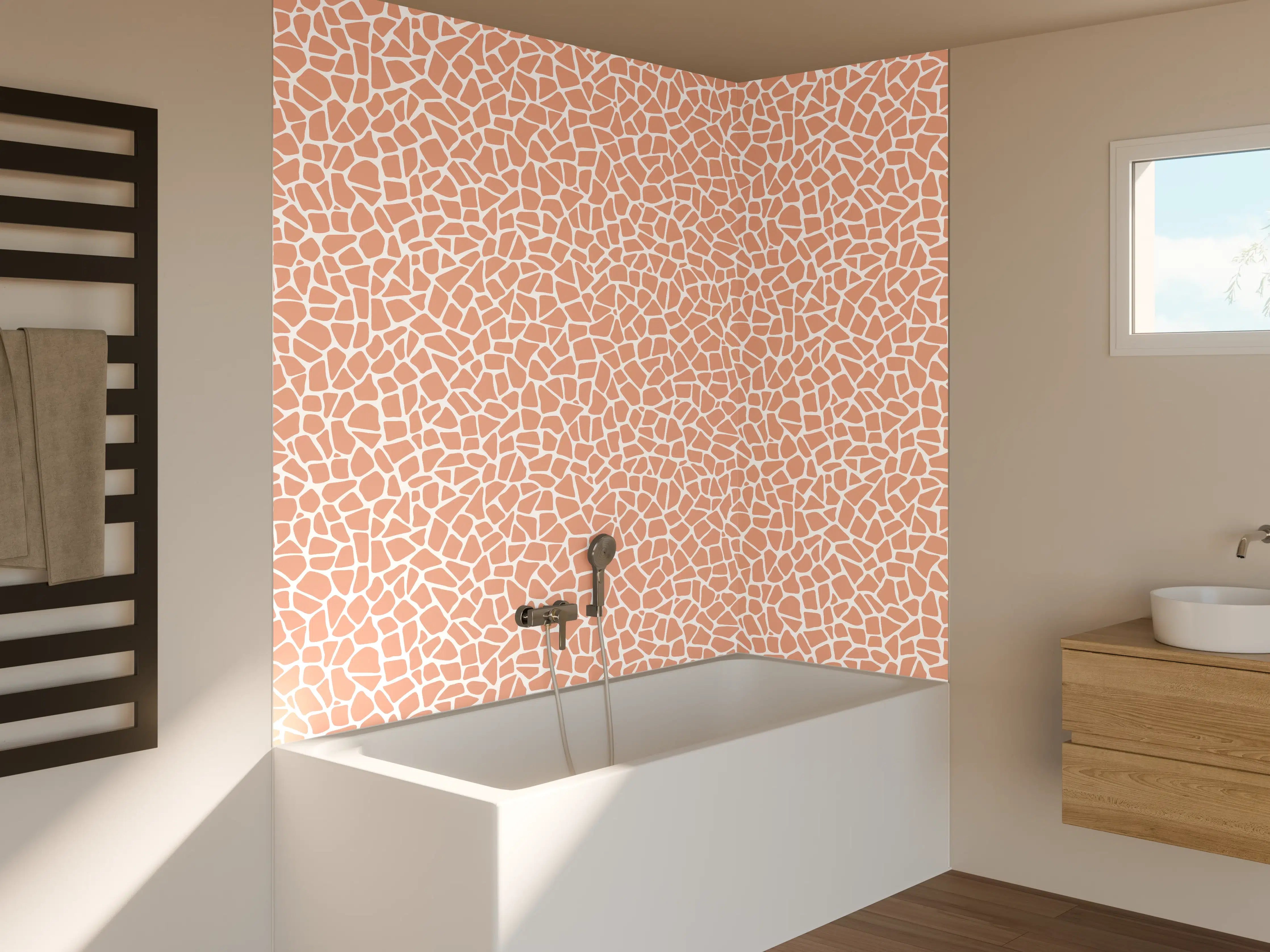 Badewannen-Rückwand - Hintergrund mit zarter, rosafarbener Mosaikstruktur