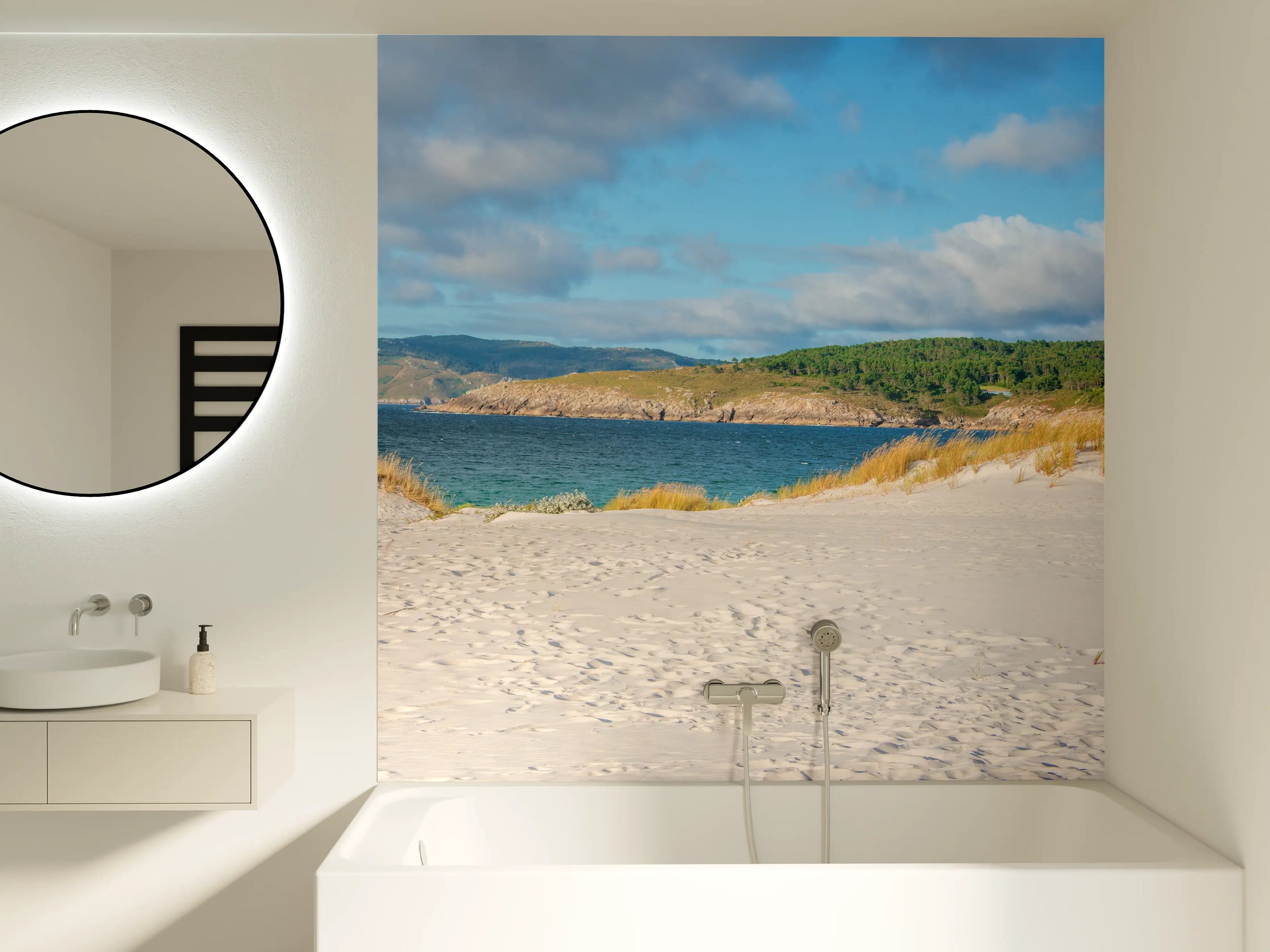 Badewannen-Rückwand - Idyllischer Strand mit sanften Sanddünen