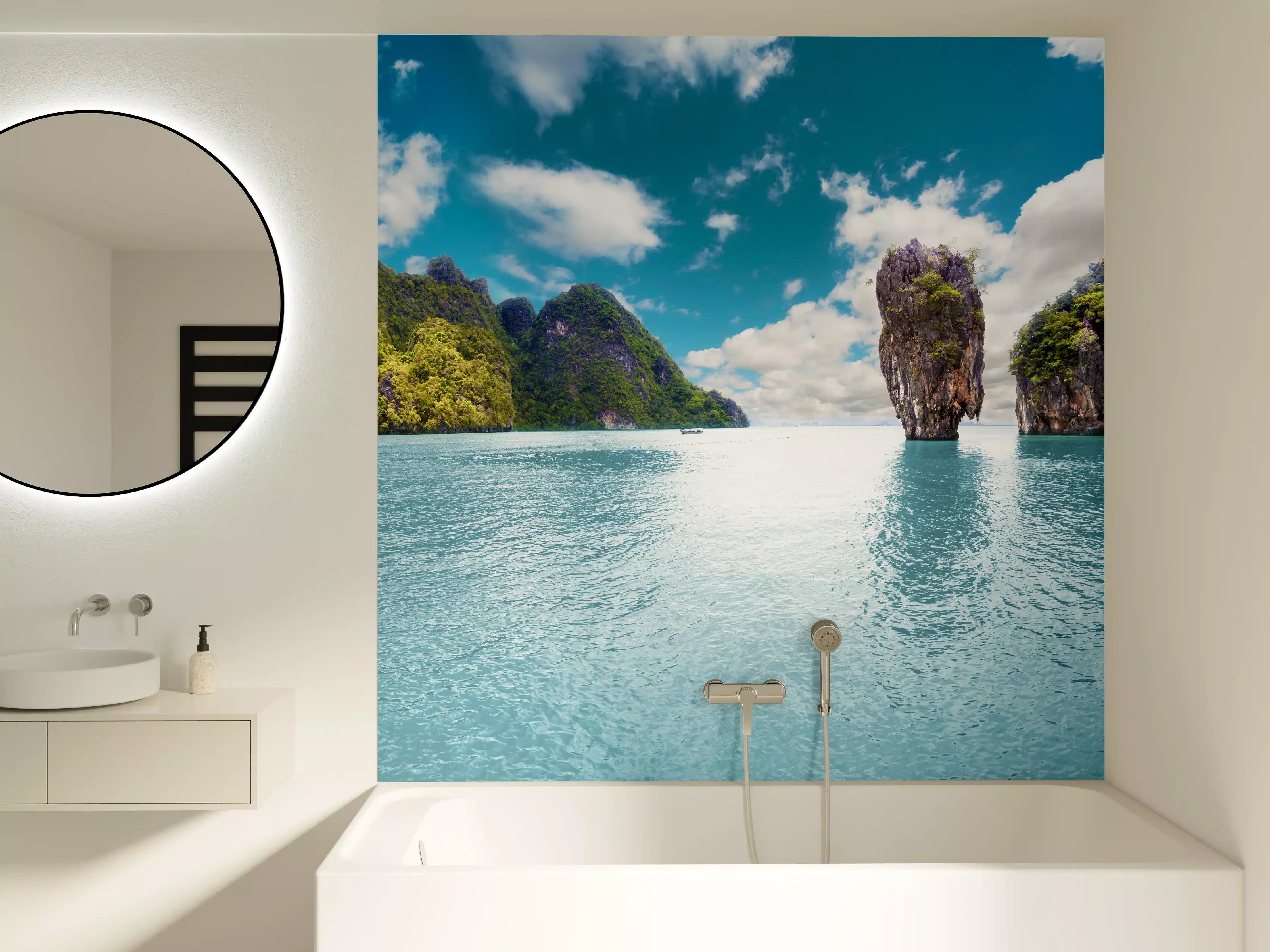 Badewannen-Rückwand - Insellandschaft in Thailand