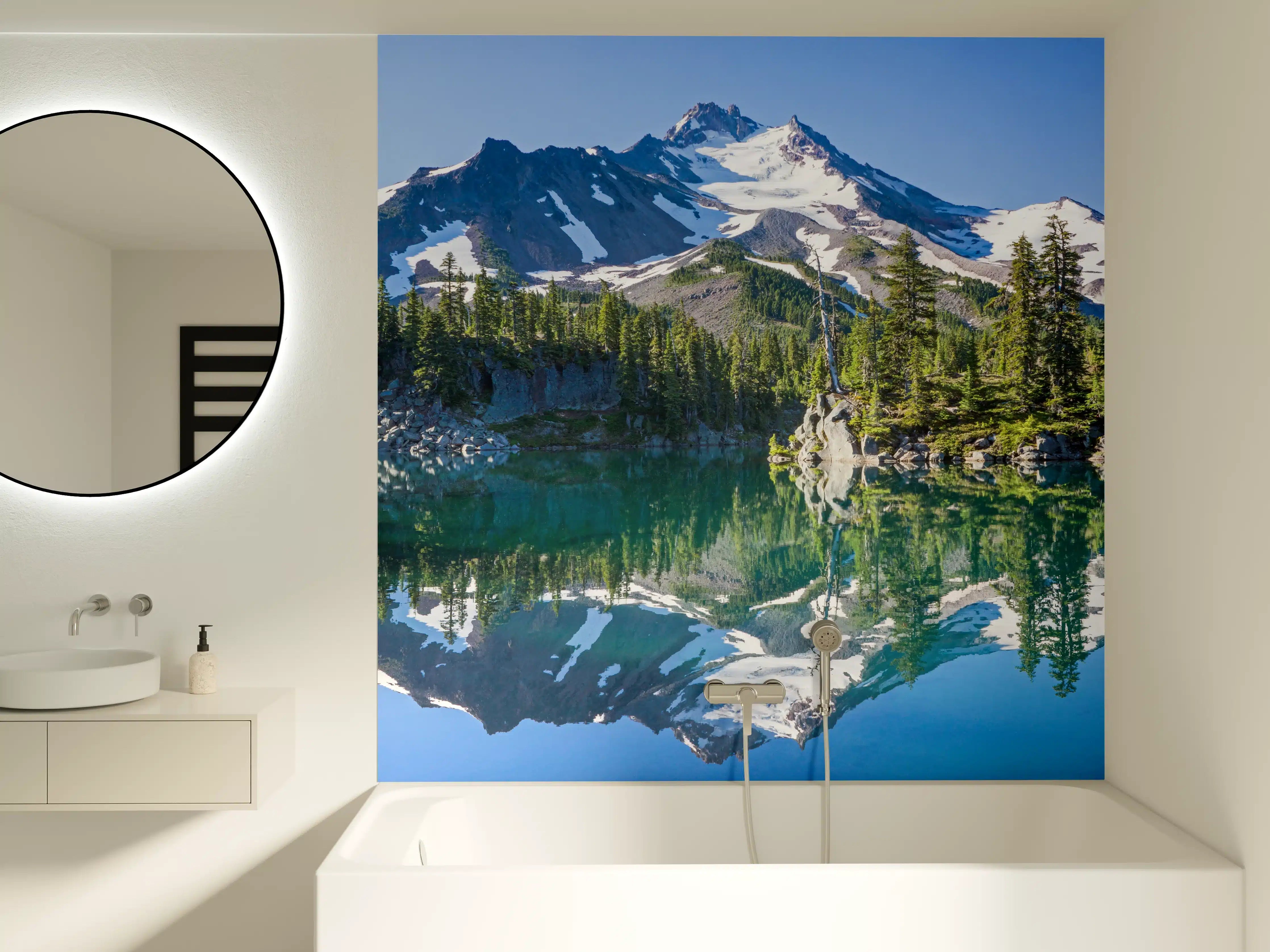 Badewannen-Rückwand - Jefferson Park spiegelnd im Morgenlicht
