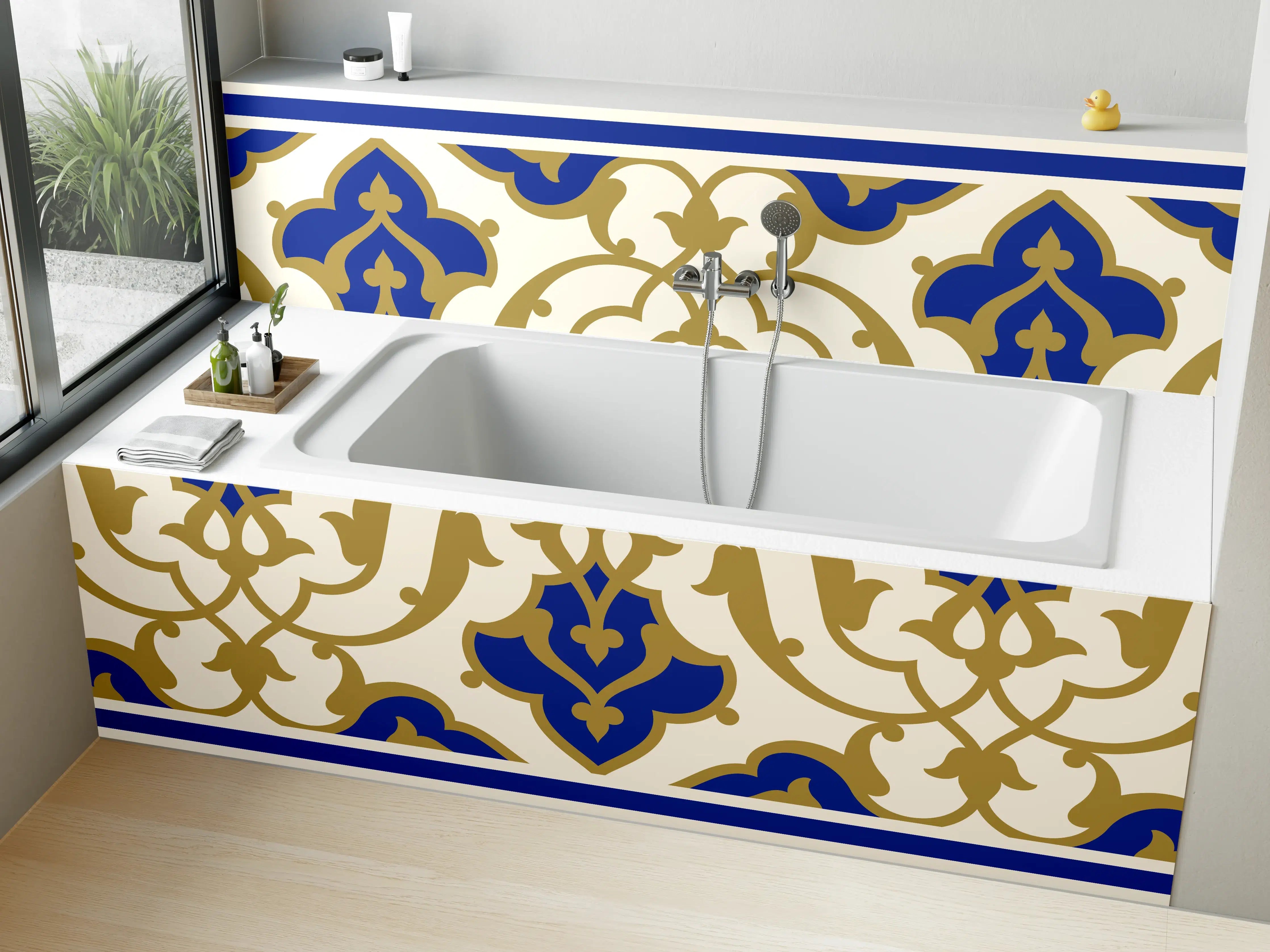 Badewannen-Rückwand - Klassischer Fliesenmuster in Blau-Gold