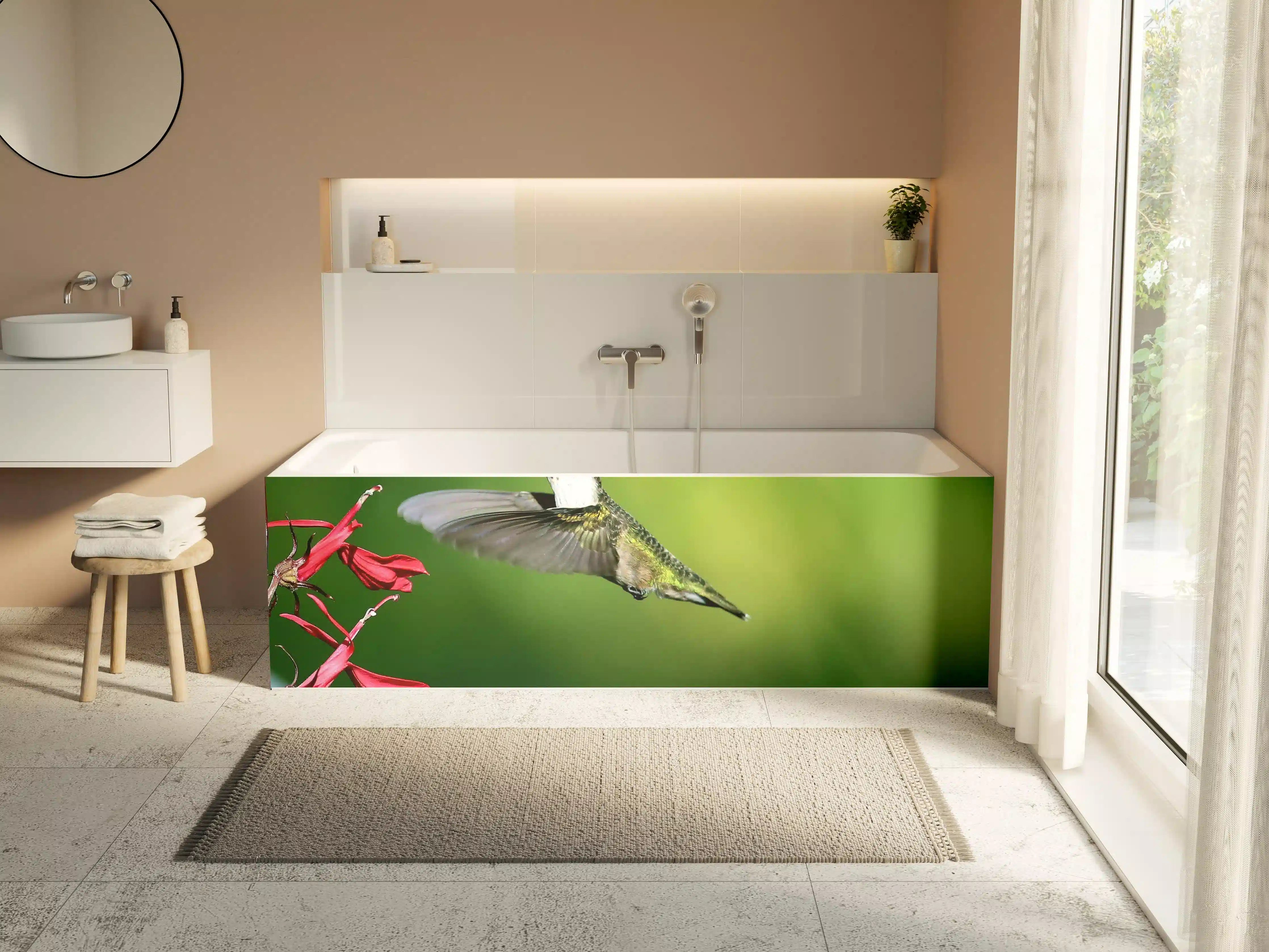 Badewannen-Rückwand - Kolibri-Weibchen im Flug