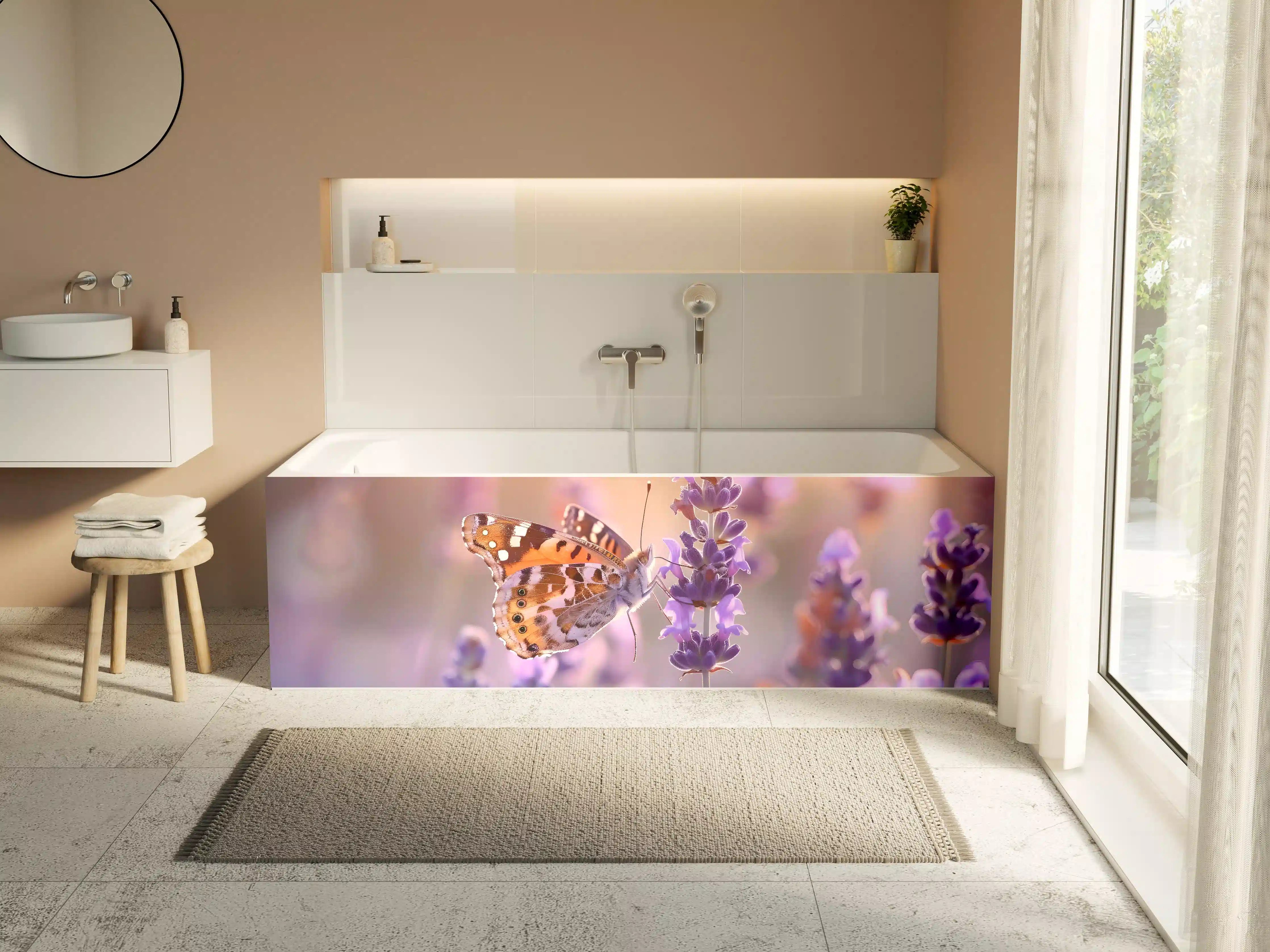 Badewannen-Rückwand - Lavendel-Schmetterling in Pastell
