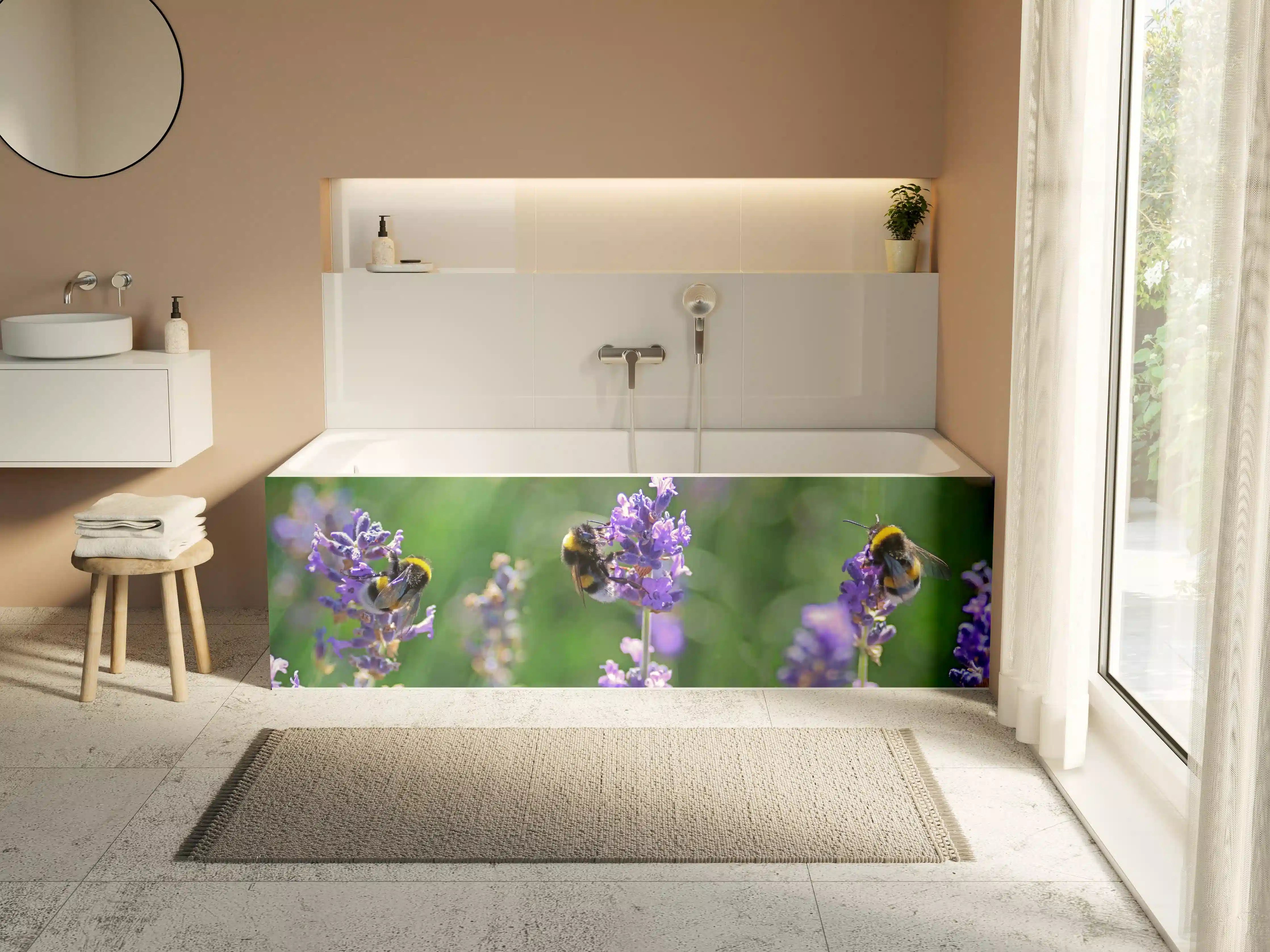 Badewannen-Rückwand - Lavendelblüten mit Hummeln