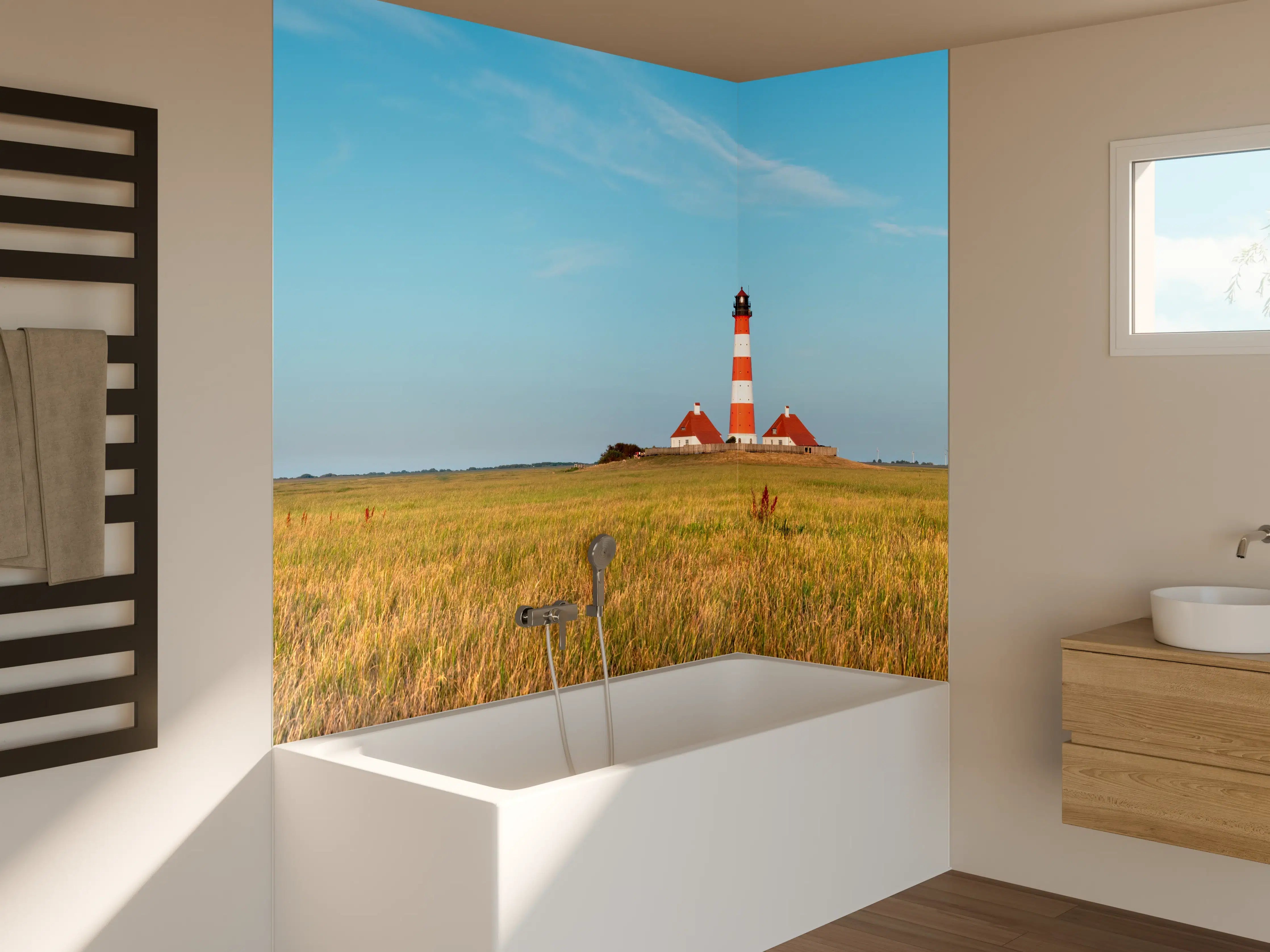 Badewannen-Rückwand - Leuchtturm im weiten Feld