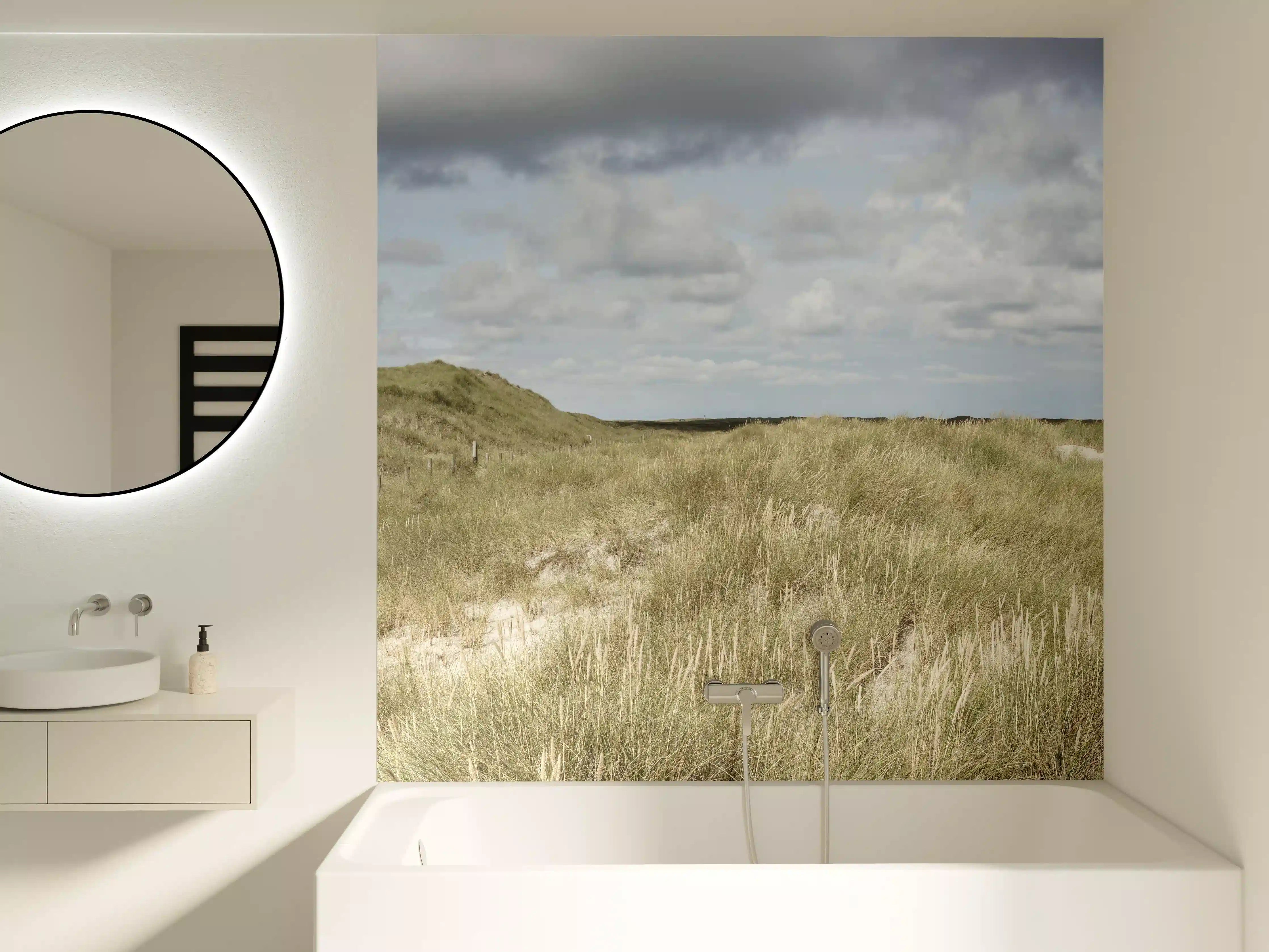 Badewannen-Rückwand - Leuchtturm in der Küstenlandschaft
