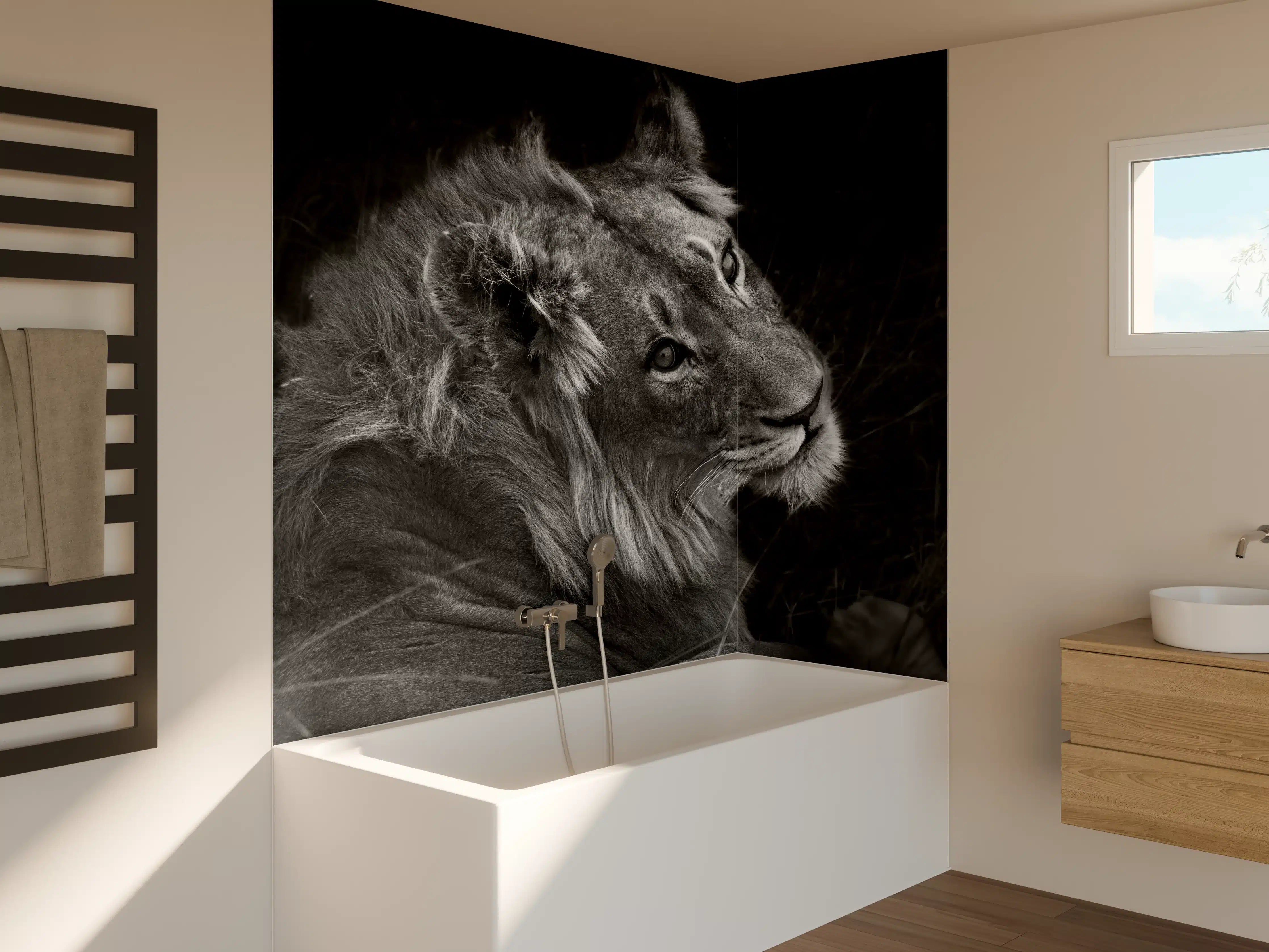 Badewannen-Rückwand - Löwen Portrait - Schwarz-weiß