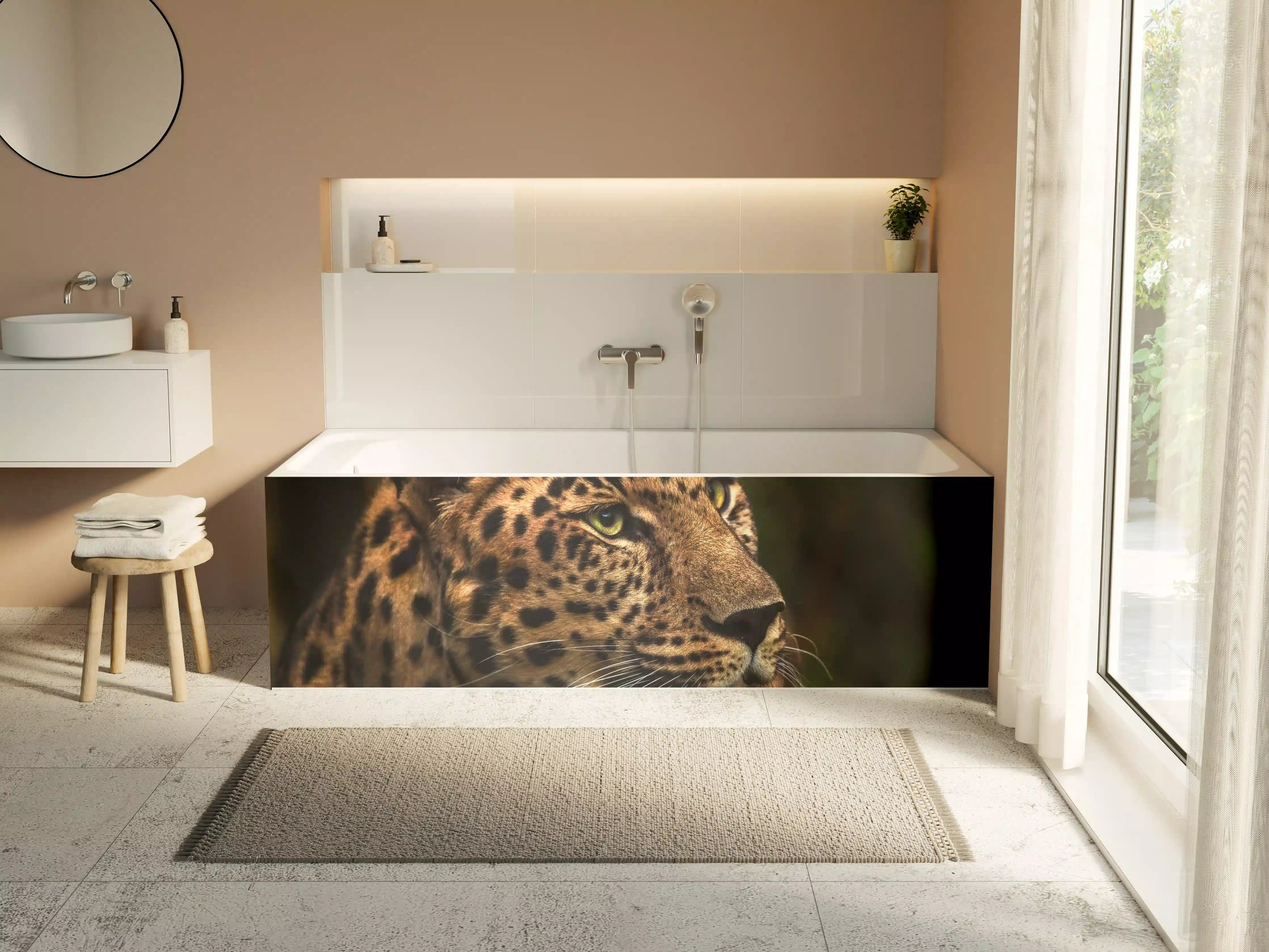 Badewannen-Rückwand - Majestätischer Amur-Leopard