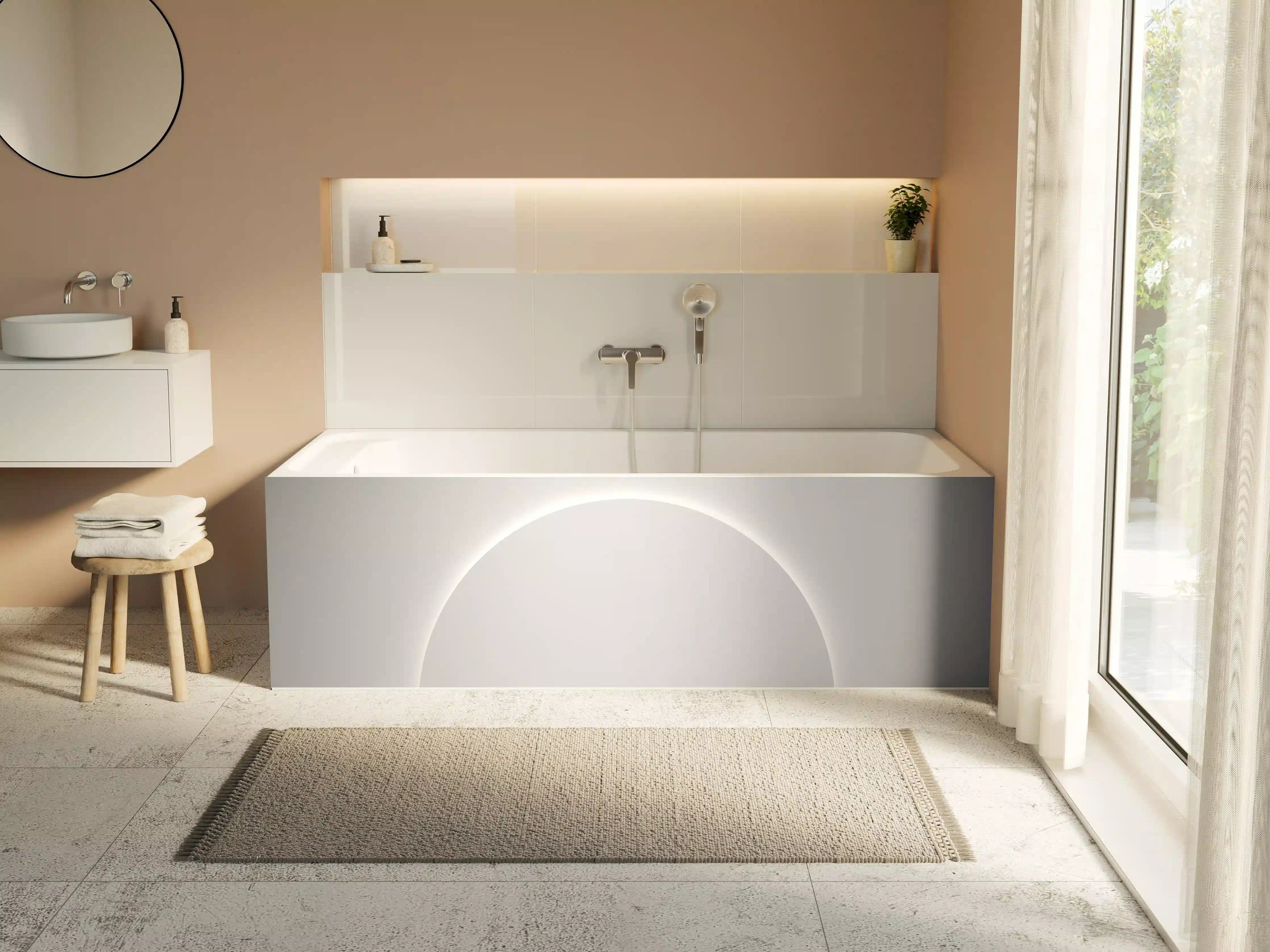 Badewannen-Rückwand - Minimalistischer Weiß-Grauer Sockel