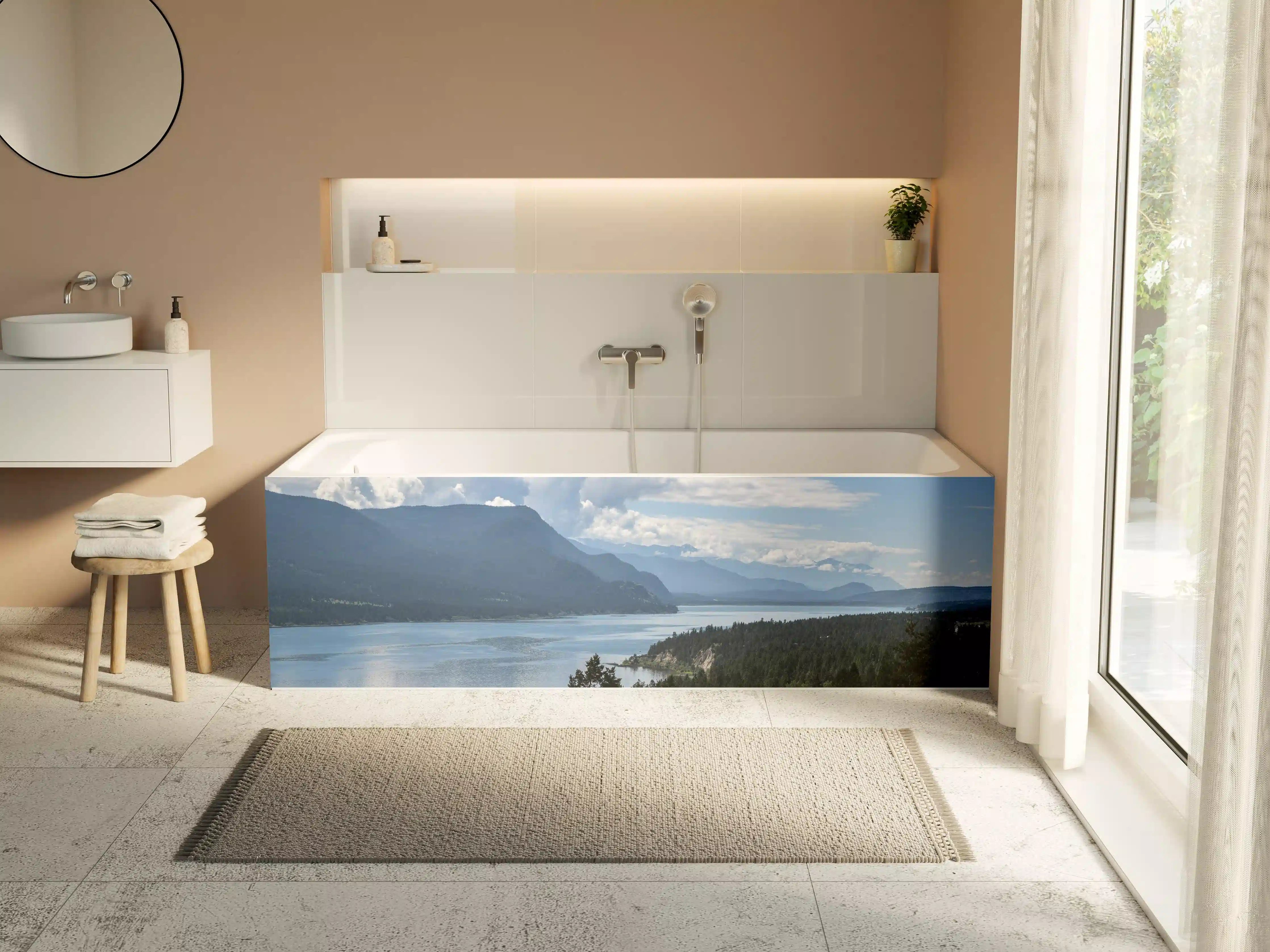 Badewannen-Rückwand - Morgennebel über den Gipfeln des Fairmont Ridge