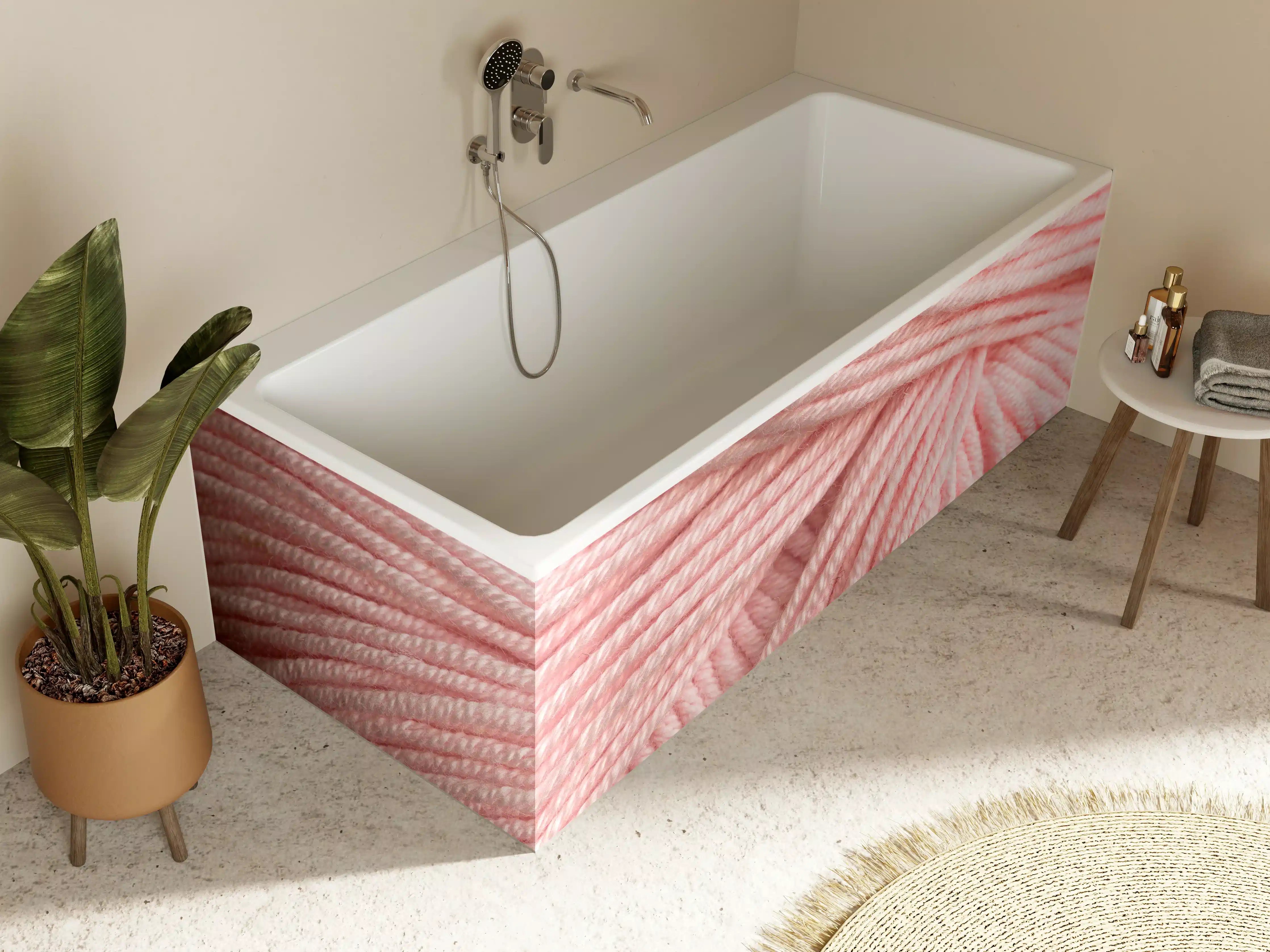 Badewannen-Rückwand - Nahaufnahme eines rosa Garnknäuels