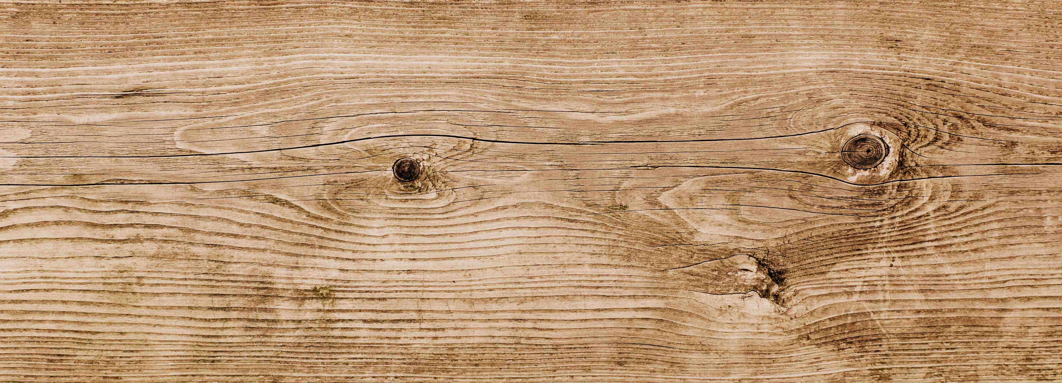 Badewannen-Rückwand-Naturholz-Optik mit Kerben und Maserung
