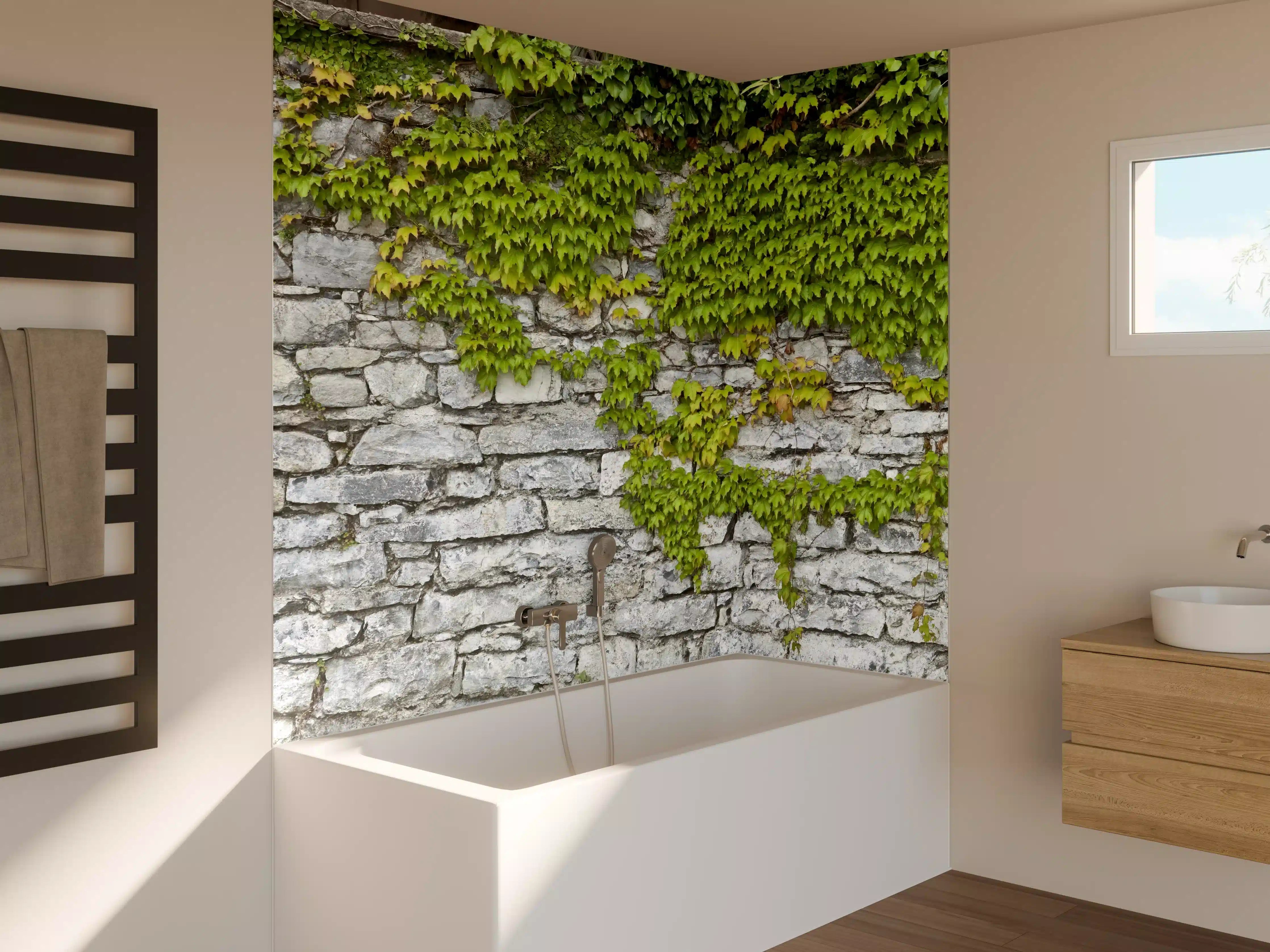 Badewannen-Rückwand - Natursteinmauer mit Weinlaub