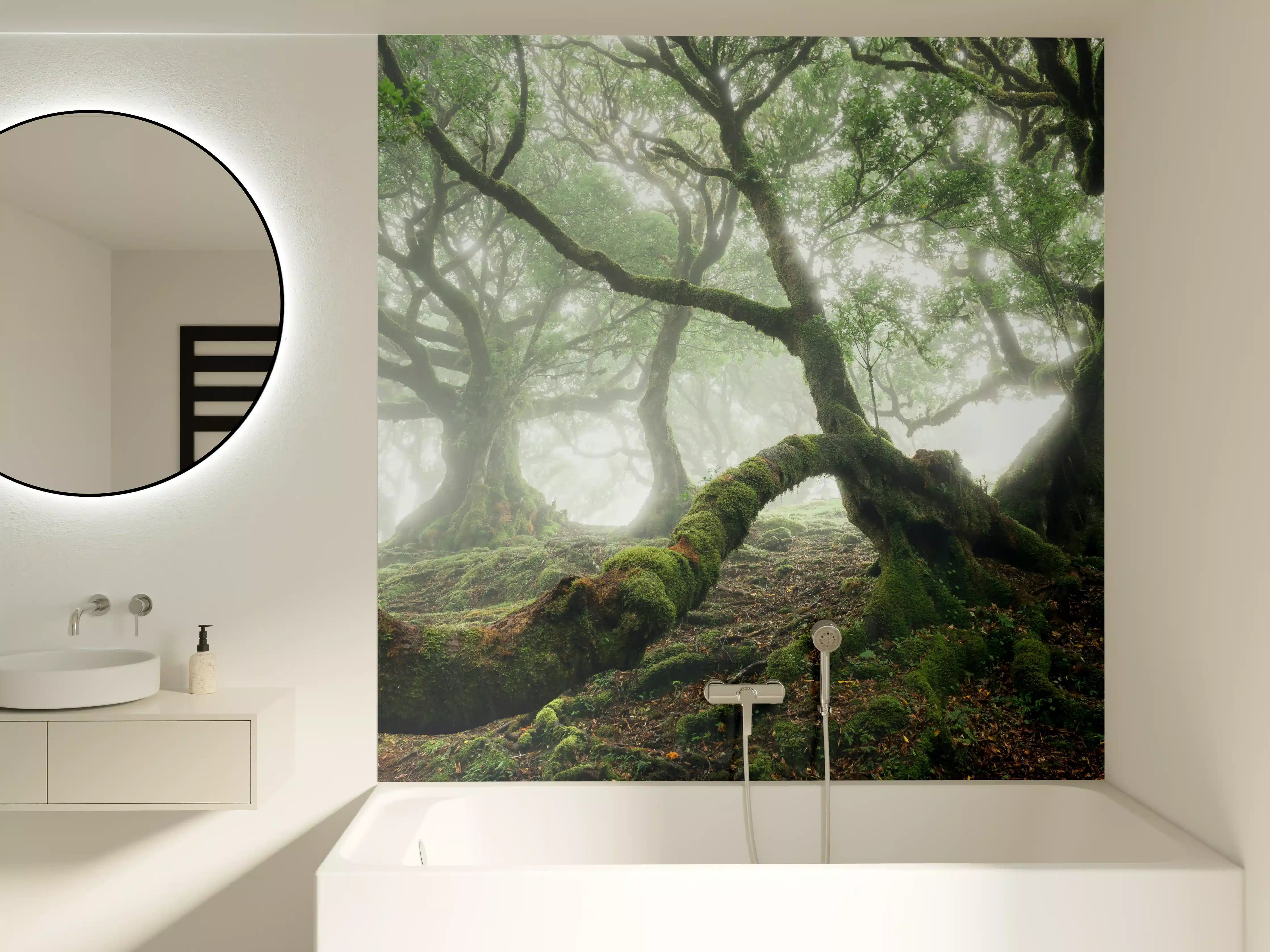 Badewannen-Rückwand - Nebeliger, mystischer Wald