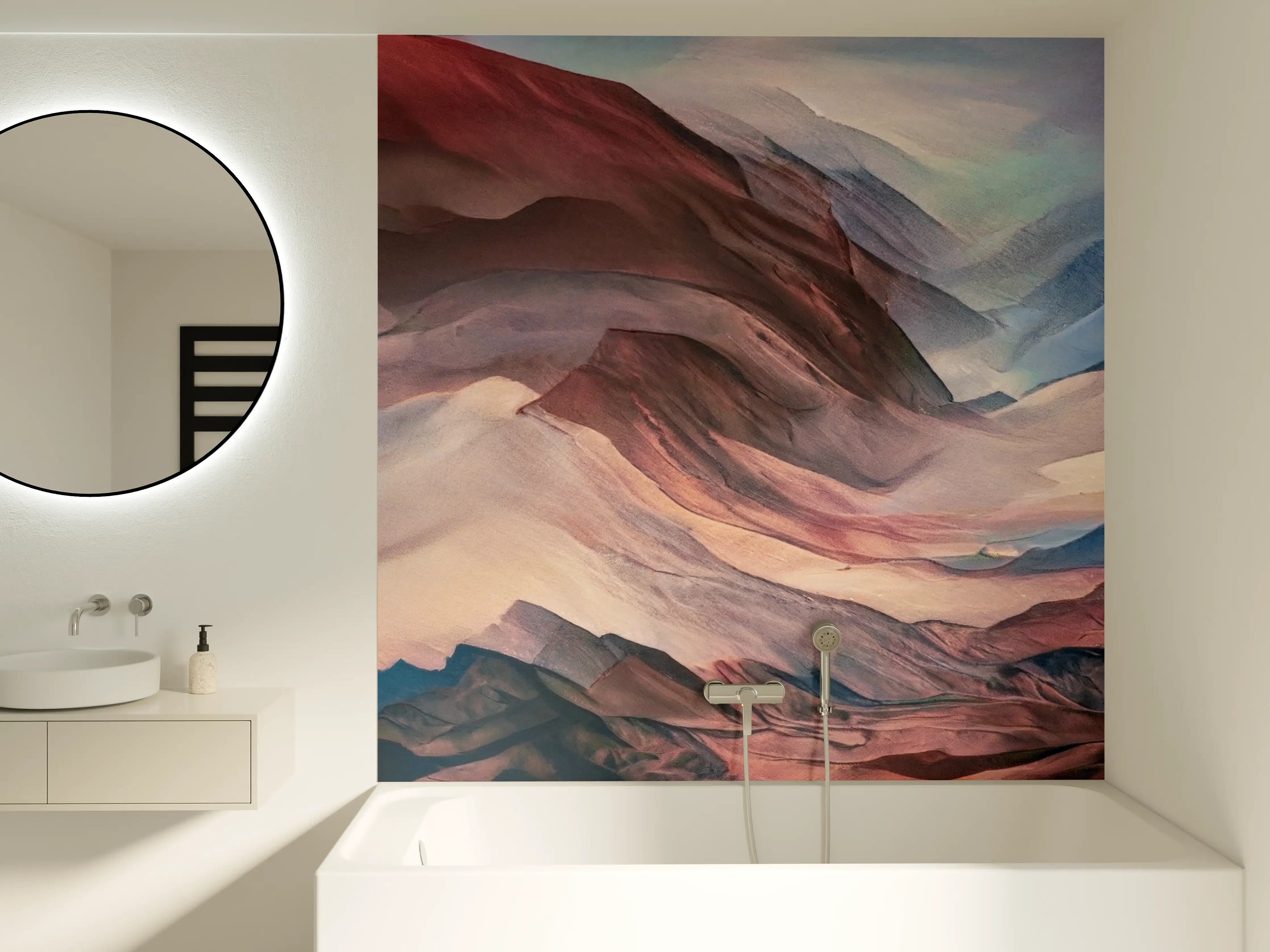 Badewannen-Rückwand - Neblige Bergwelt in Grau- und Weißnuancen