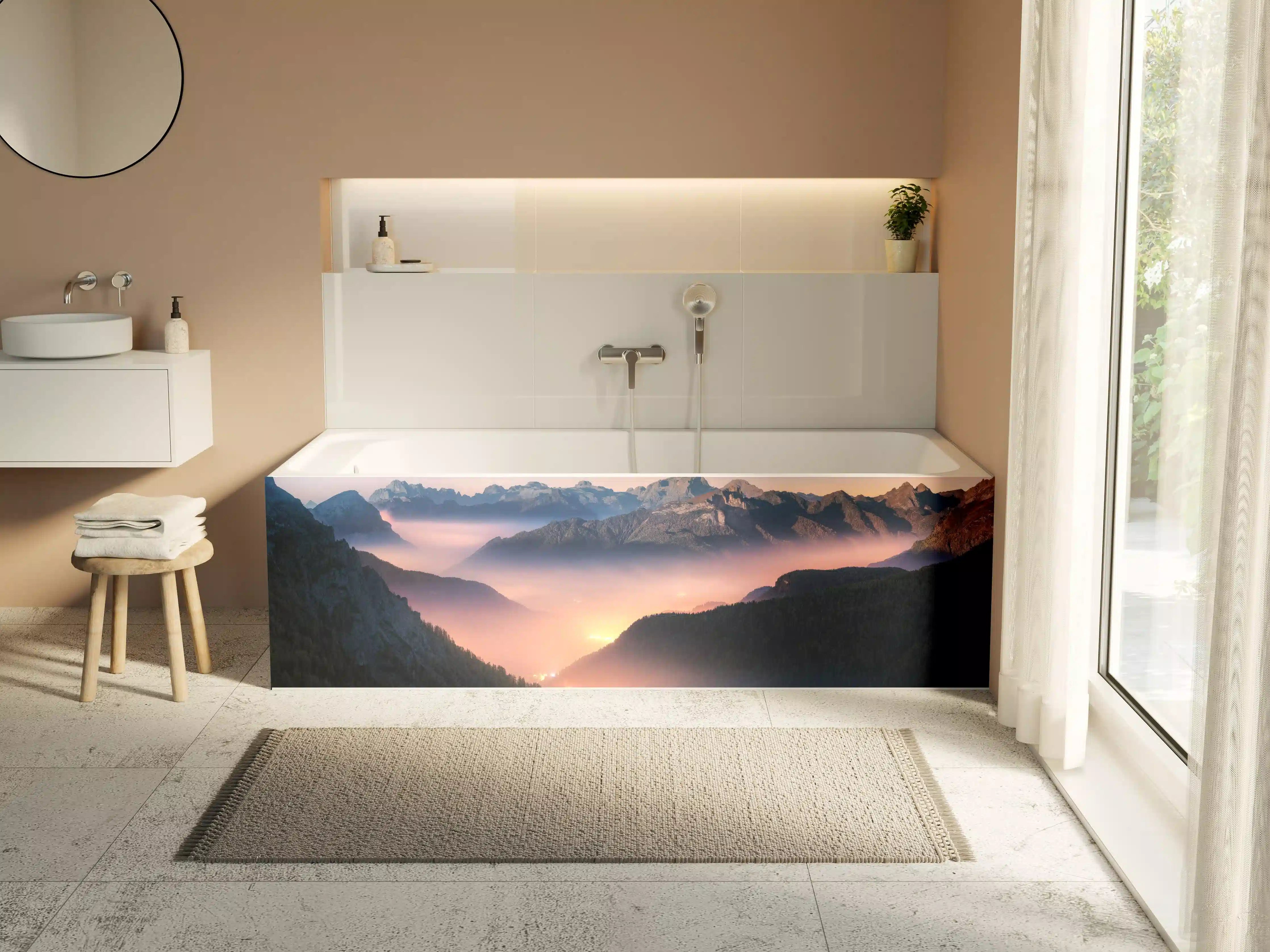Badewannen-Rückwand - Nebliger Blick auf Dolomiten