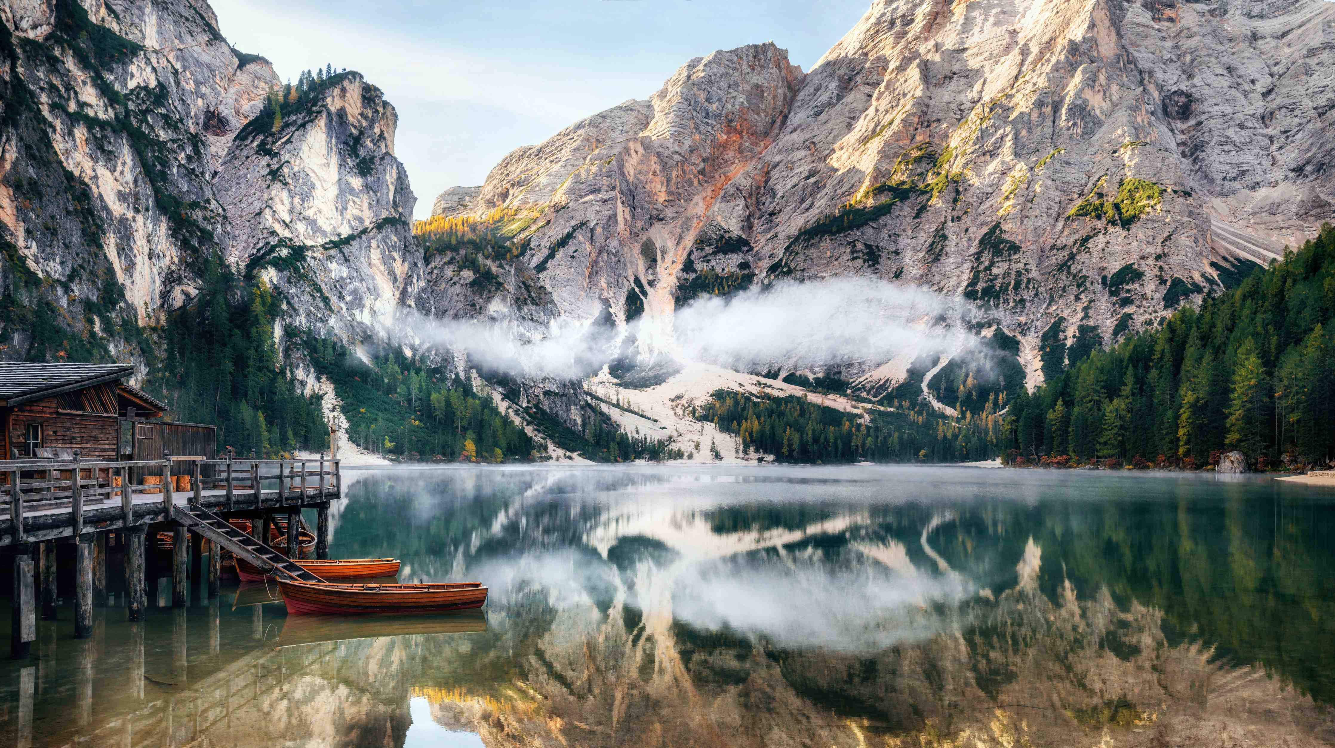 Badewannen-Rückwand-Panoramablick auf Pragser Wildsee