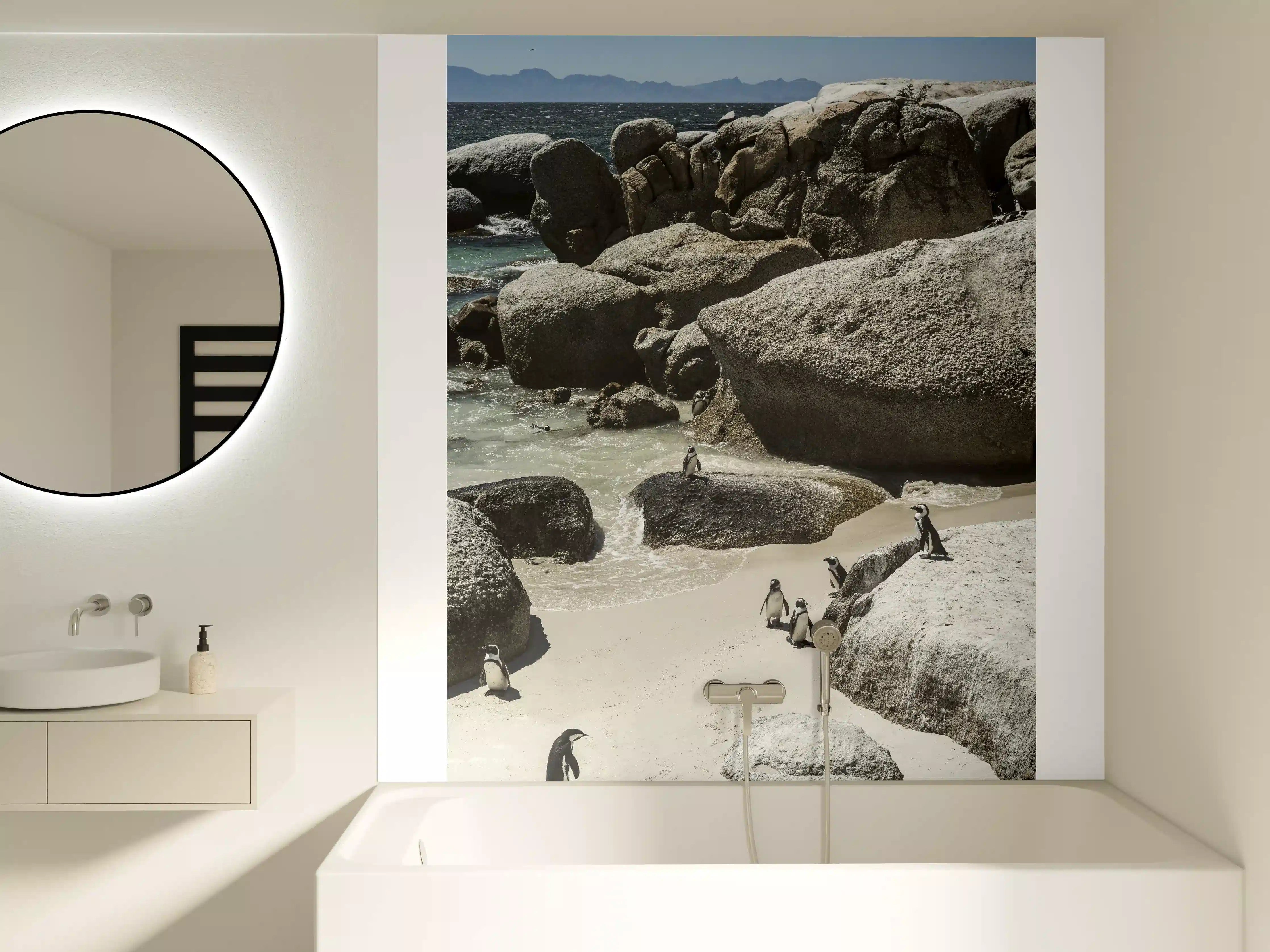 Badewannen-Rückwand - Pinguine an Felsküste