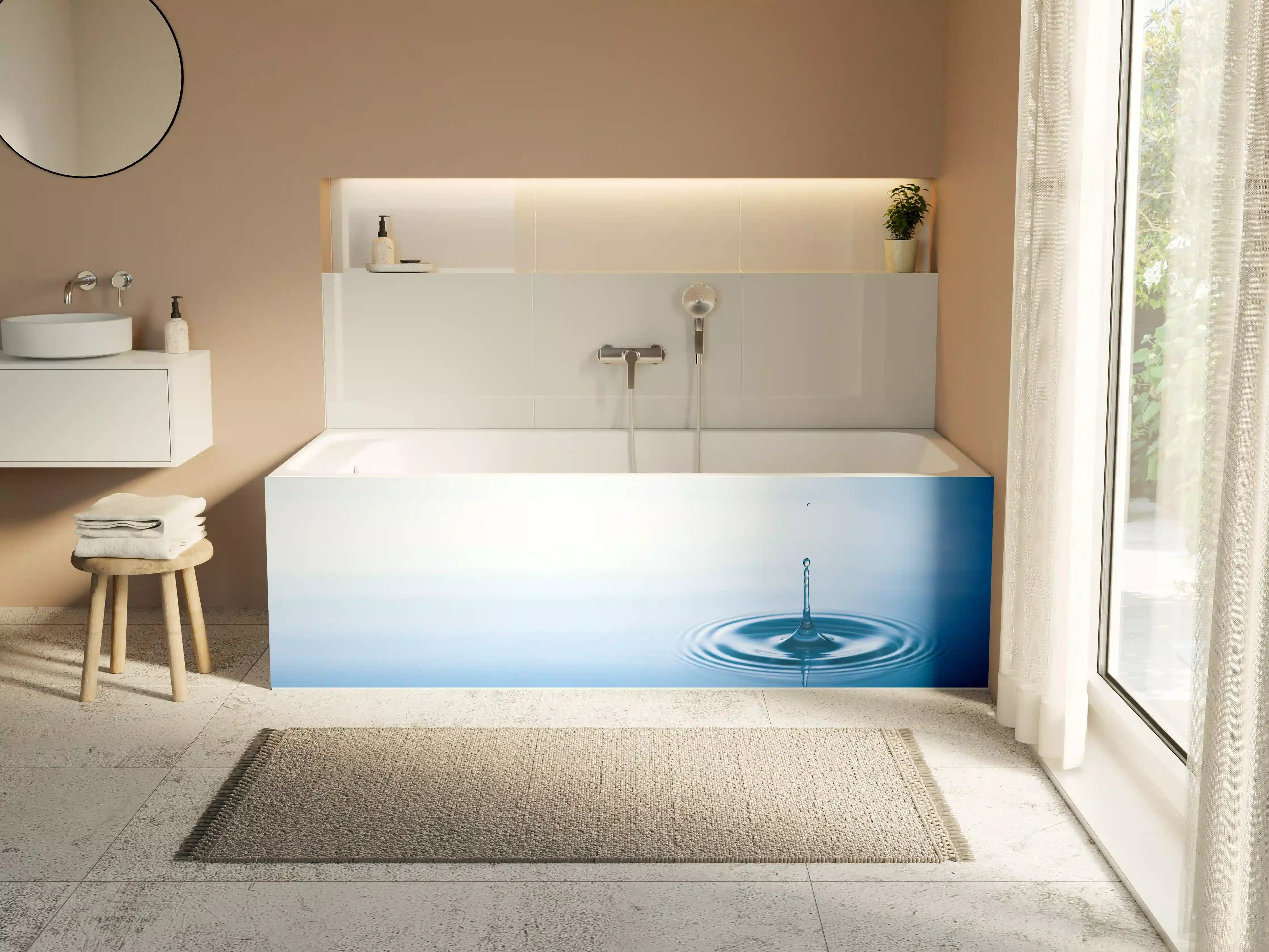 Badewannen-Rückwand - Plätschern der fallenden Wassertropfen