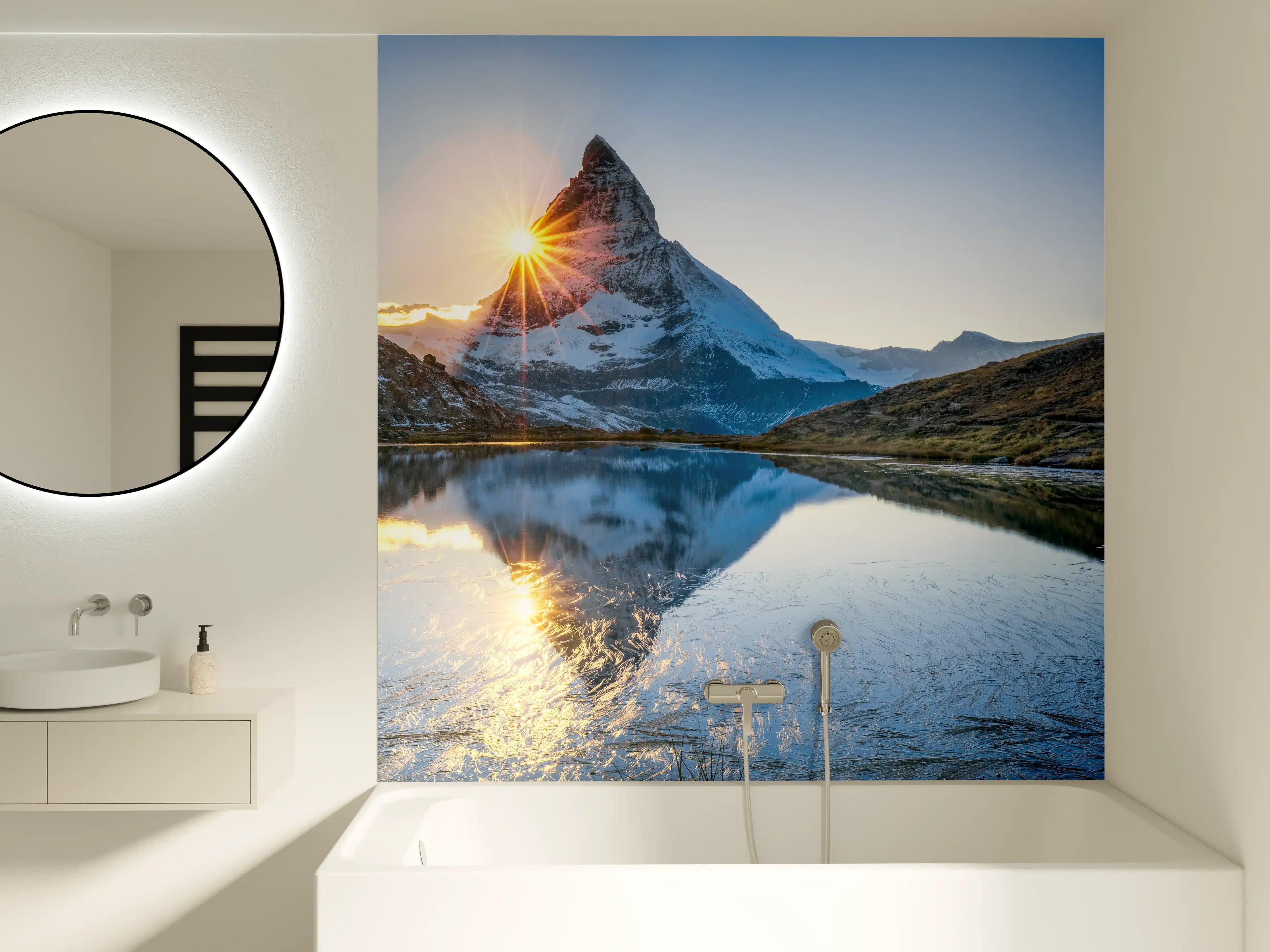 Badewannen-Rückwand - Riffelsee und Matterhorn in den Alpen