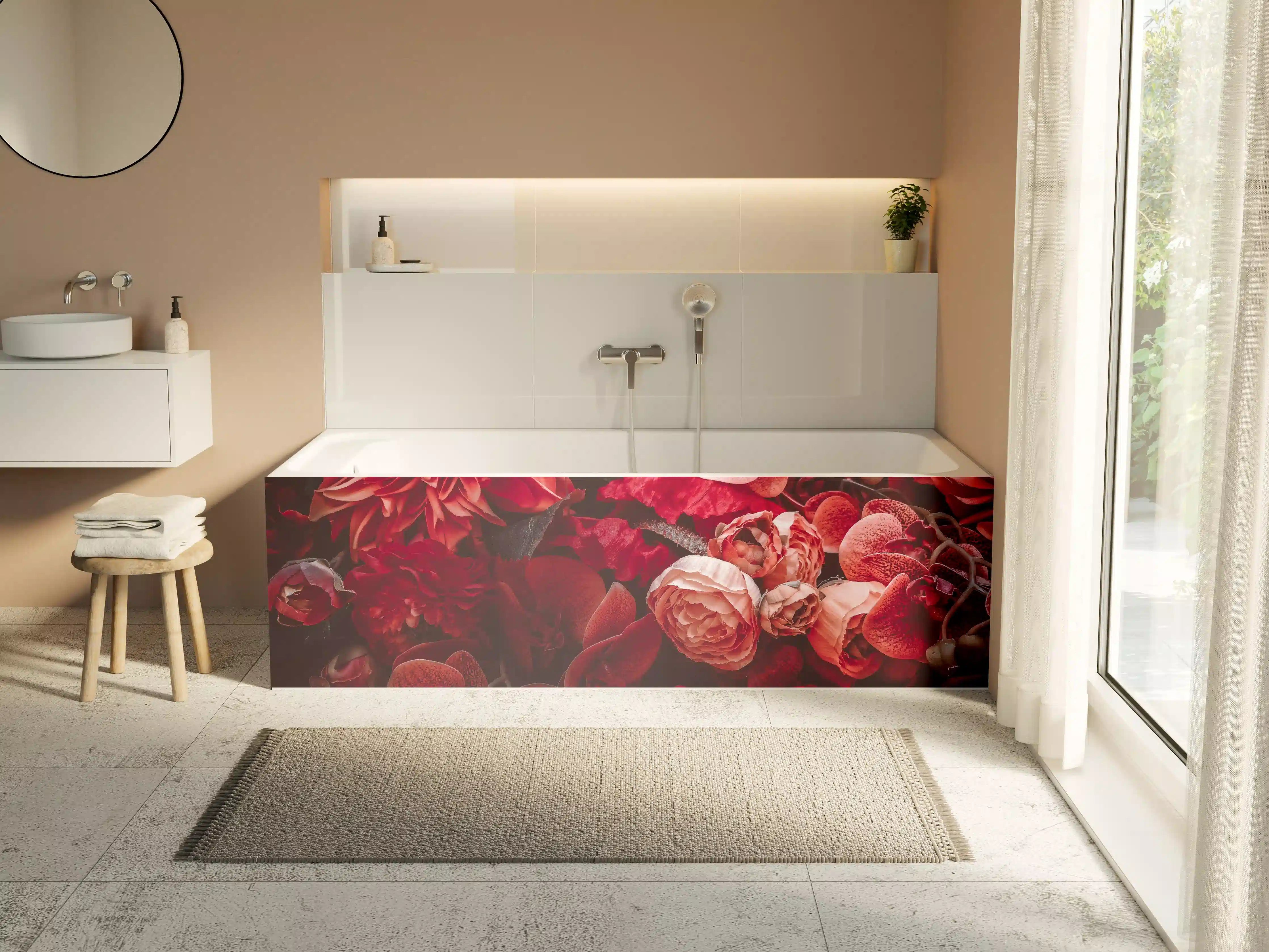Badewannen-Rückwand - Rote Blumenvielfalt in Nahaufnahme