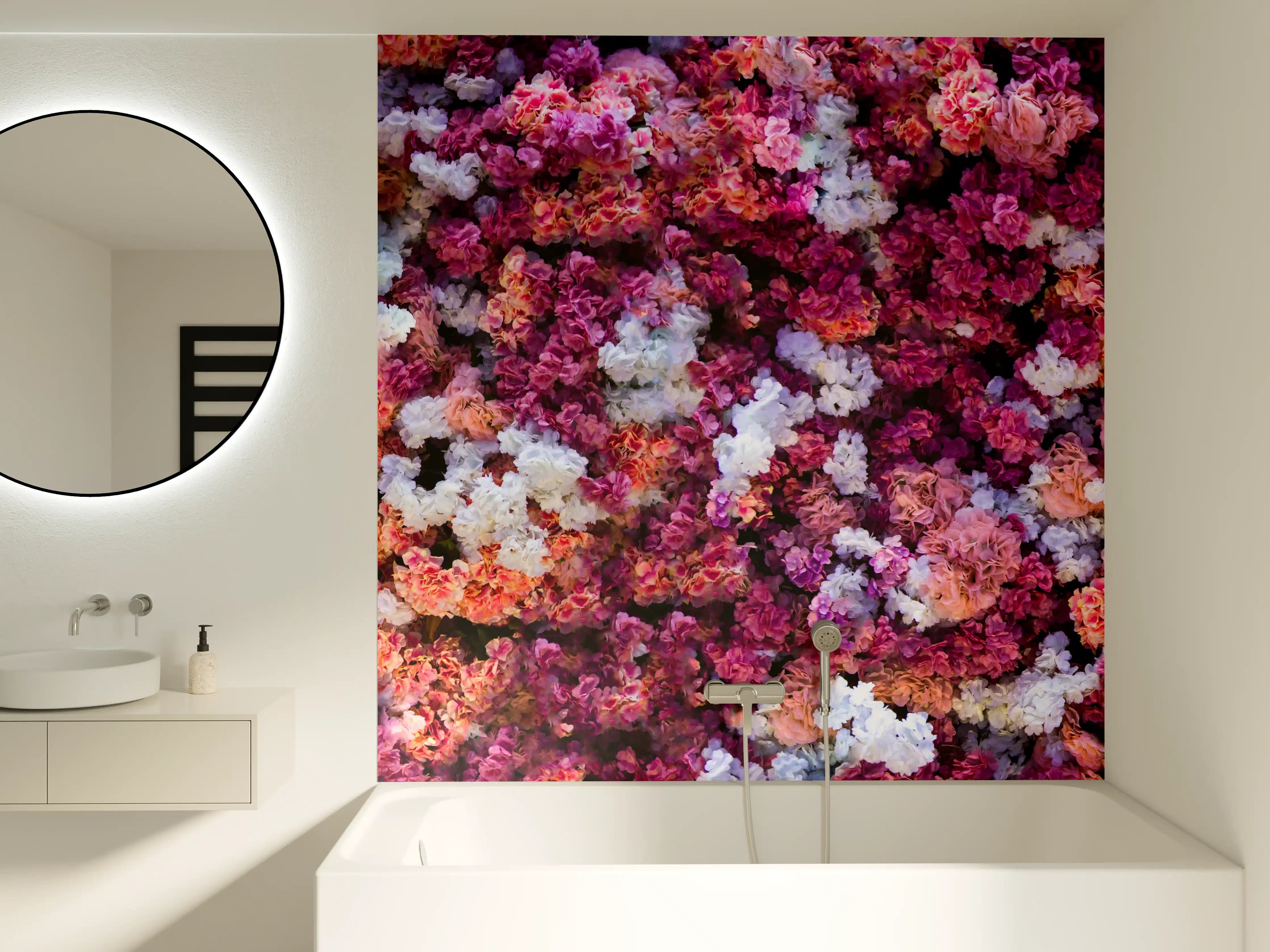 Badewannen-Rückwand - Rote-Weiße Blumenwand Natur