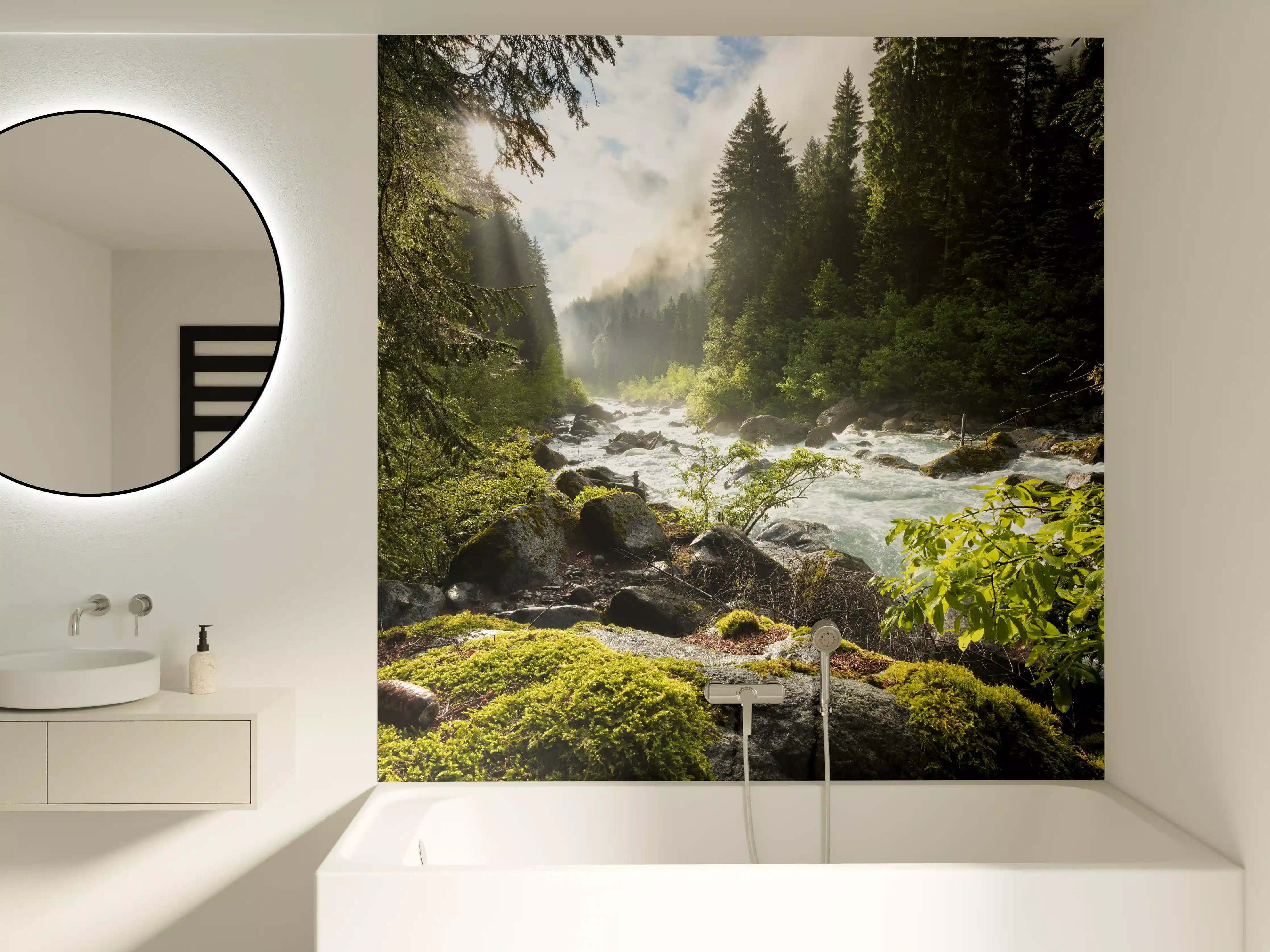 Badewannen-Rückwand - Ruhiger Fluss mitten im Wald