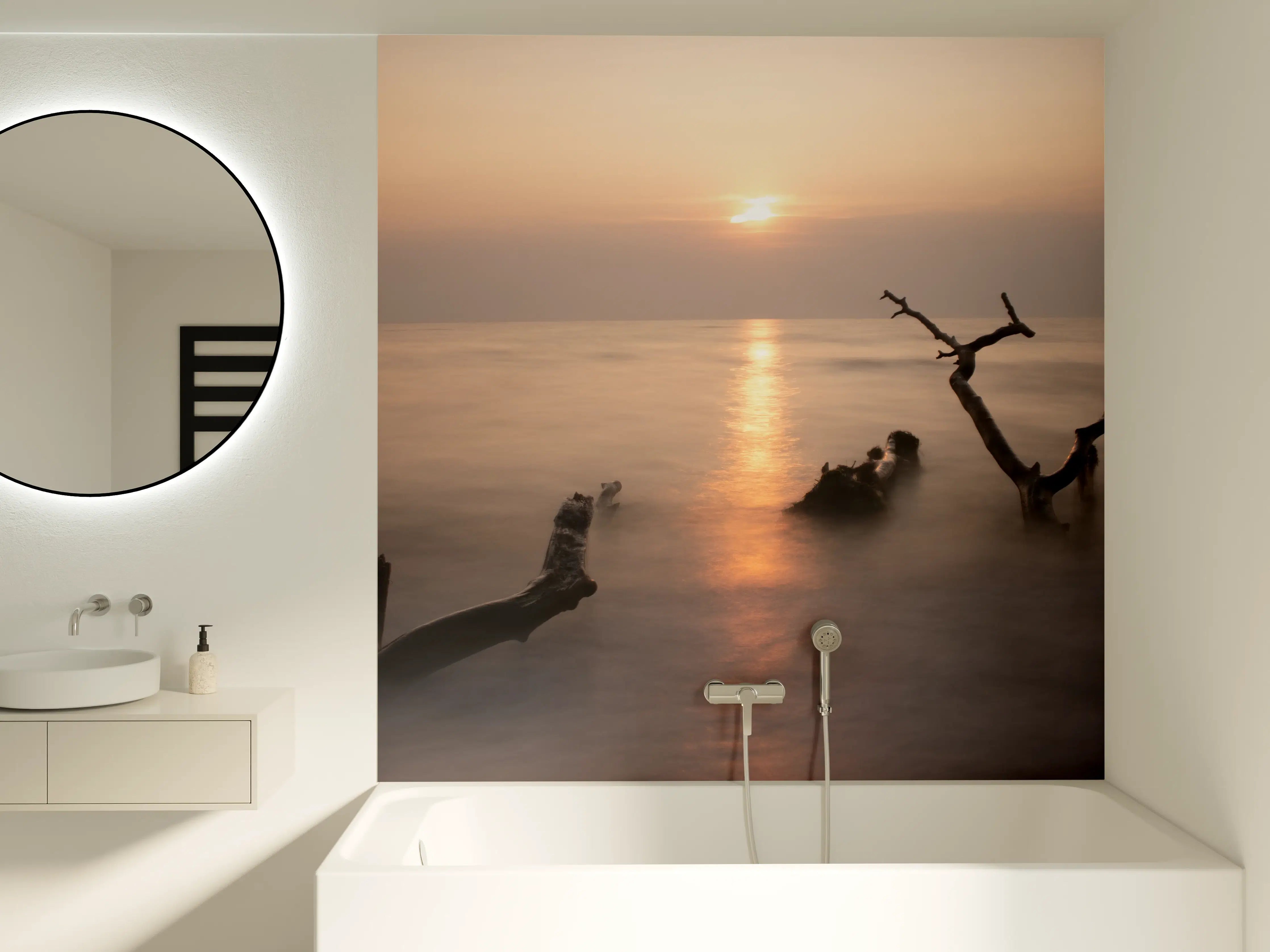 Badewannen-Rückwand - Sanfter Sonnenuntergang am Meer