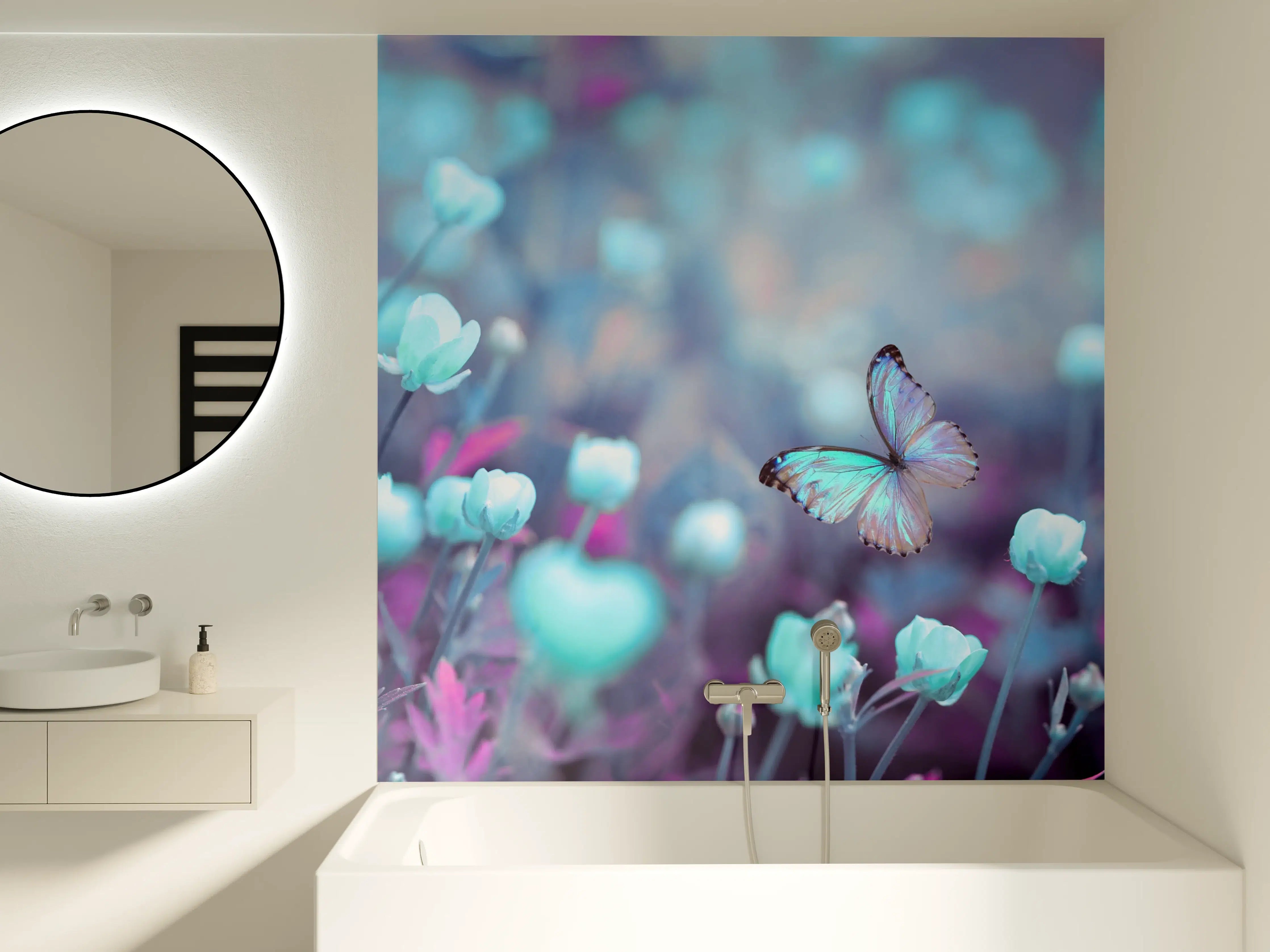 Badewannen-Rückwand - Schmetterlinge über wilden Blumen
