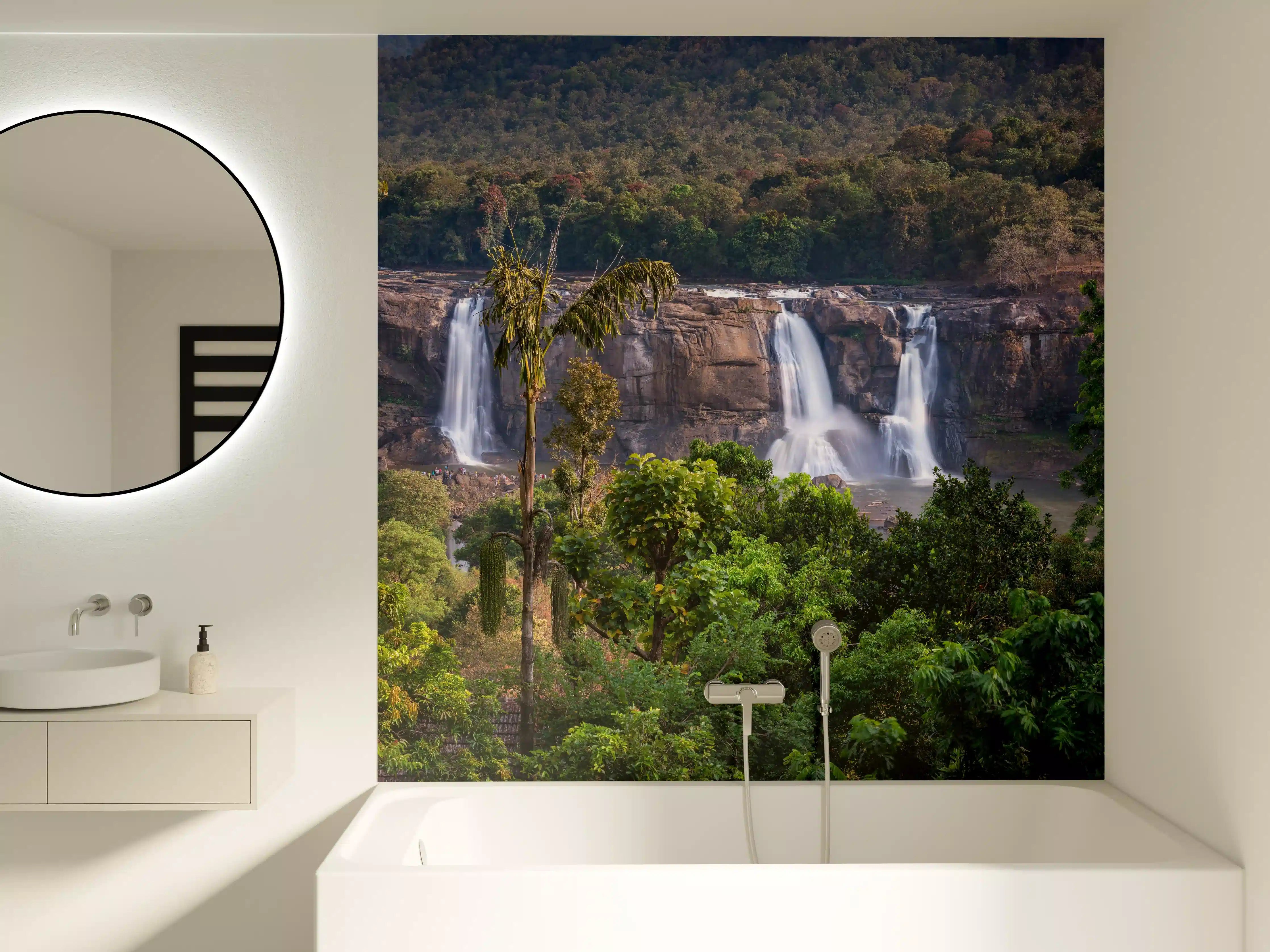 Badewannen-Rückwand - Schöne Langzeitbelichtung der Athirappilly-Wasserfälle