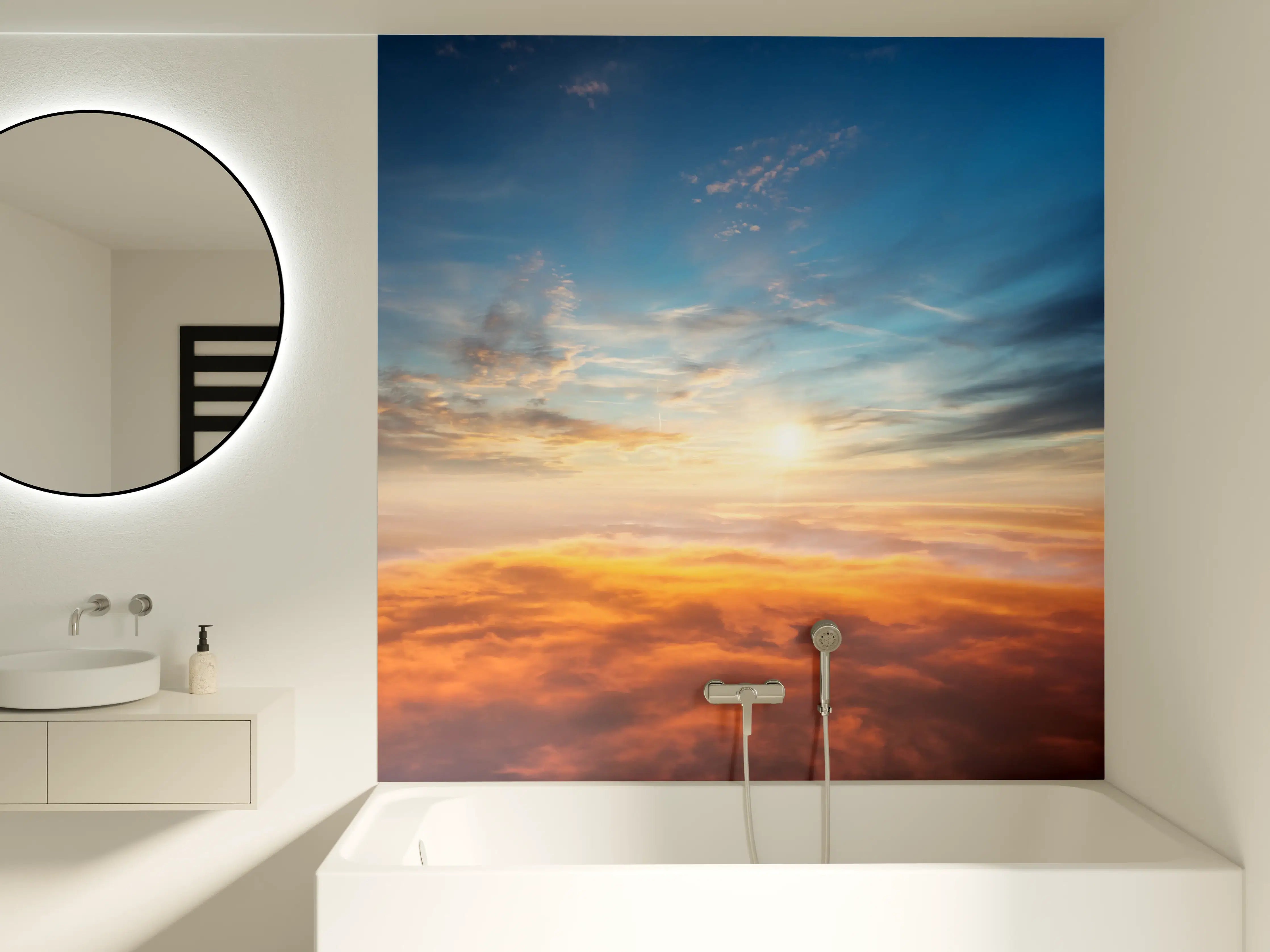 Badewannen-Rückwand - Schöner Sonnenuntergang über den Wolken