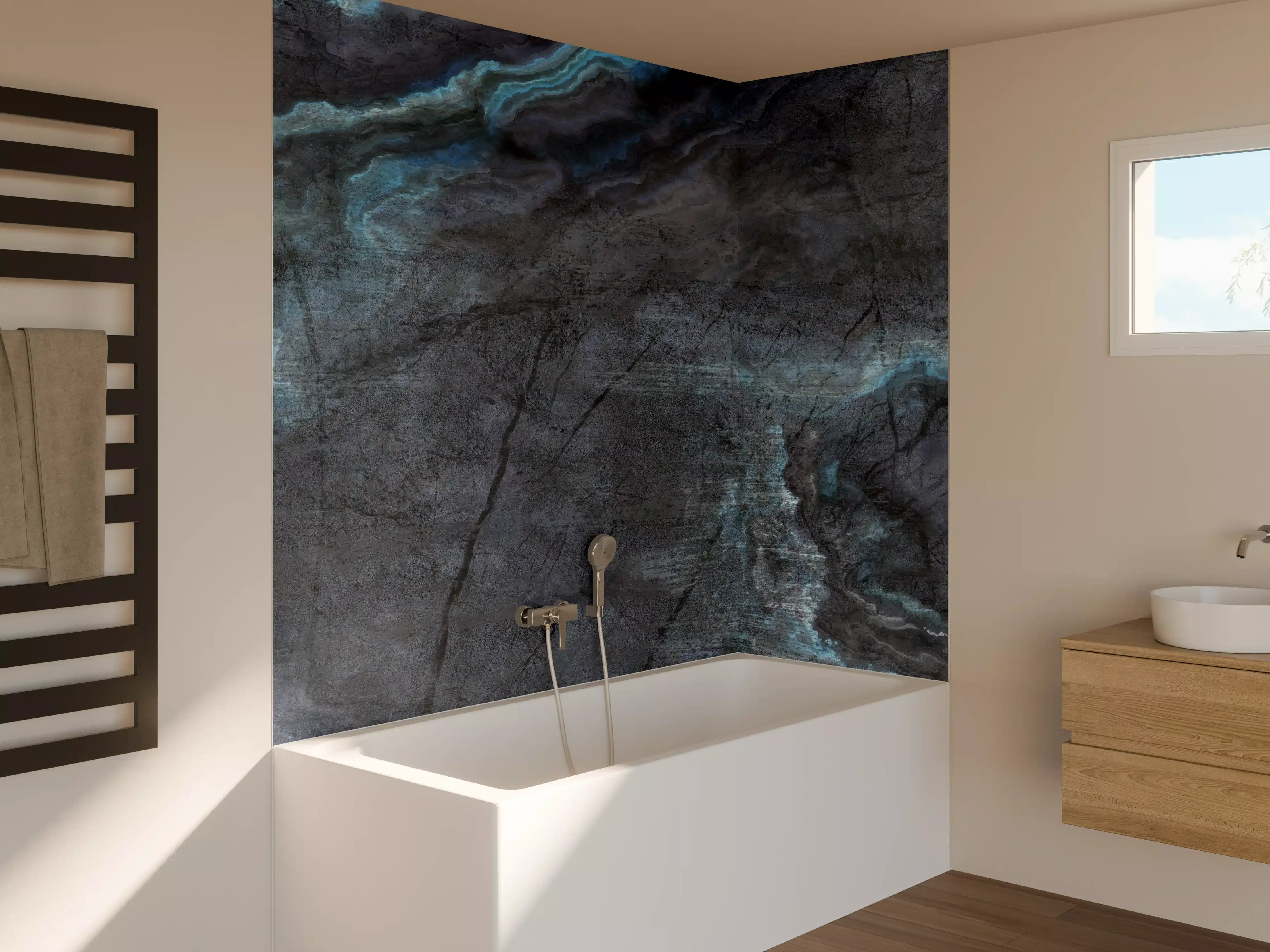 Badewannen-Rückwand - Schwarz-blauer Steinhintergrund