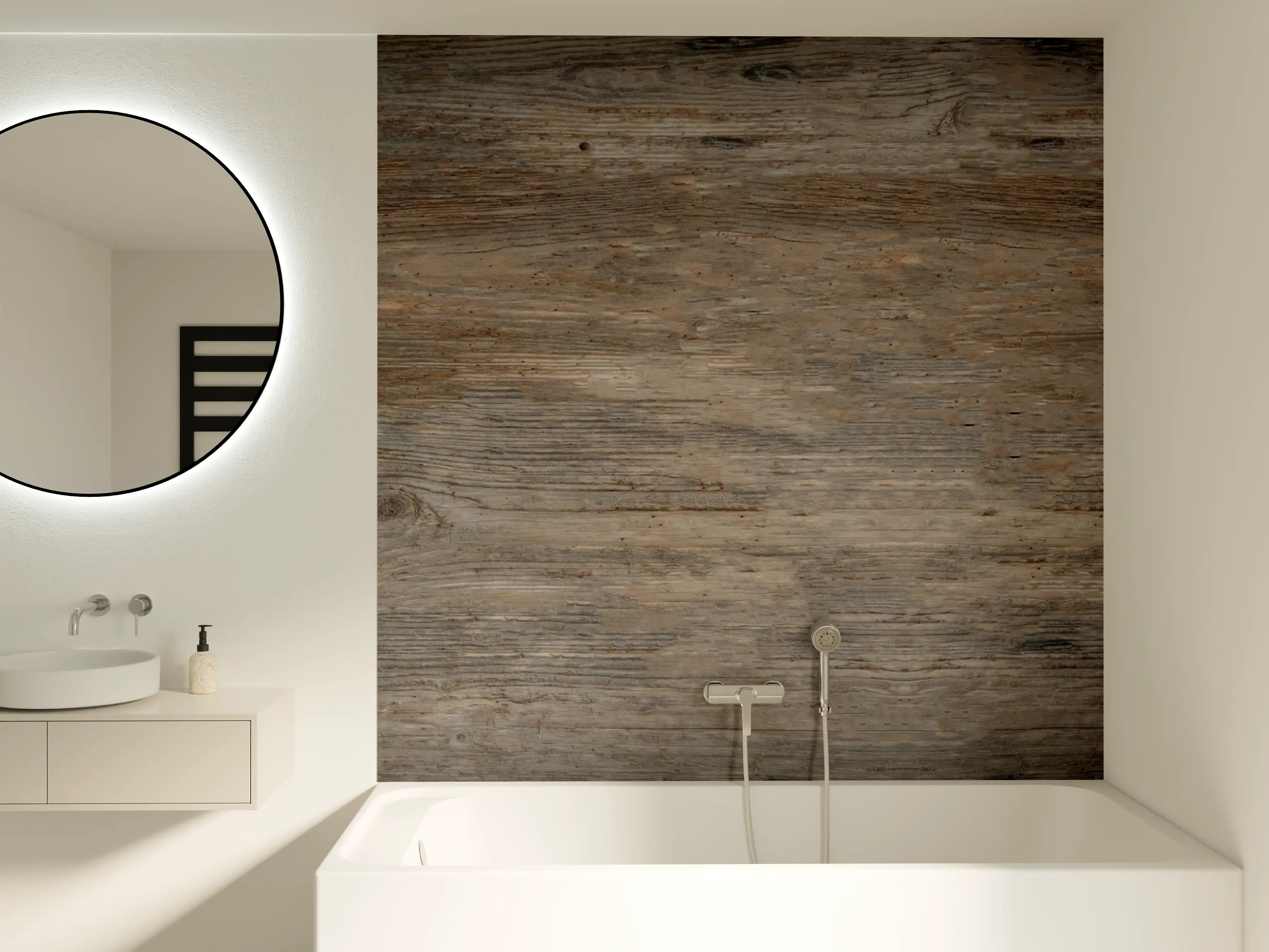 Badewannen-Rückwand - Schwarz-braune Holzplatte