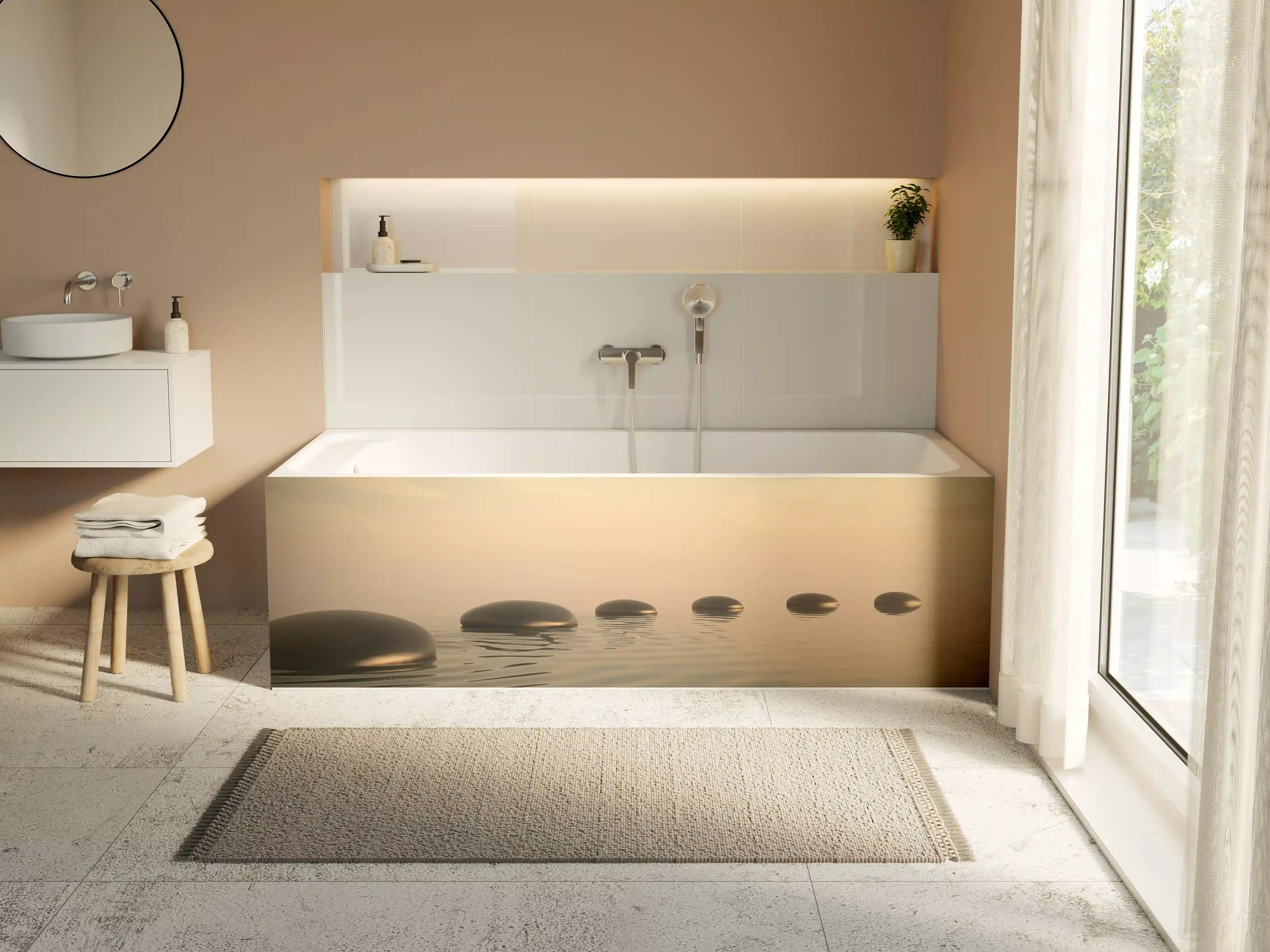 Badewannen-Rückwand - Schwarze Zen-Steine auf ruhigem Beige