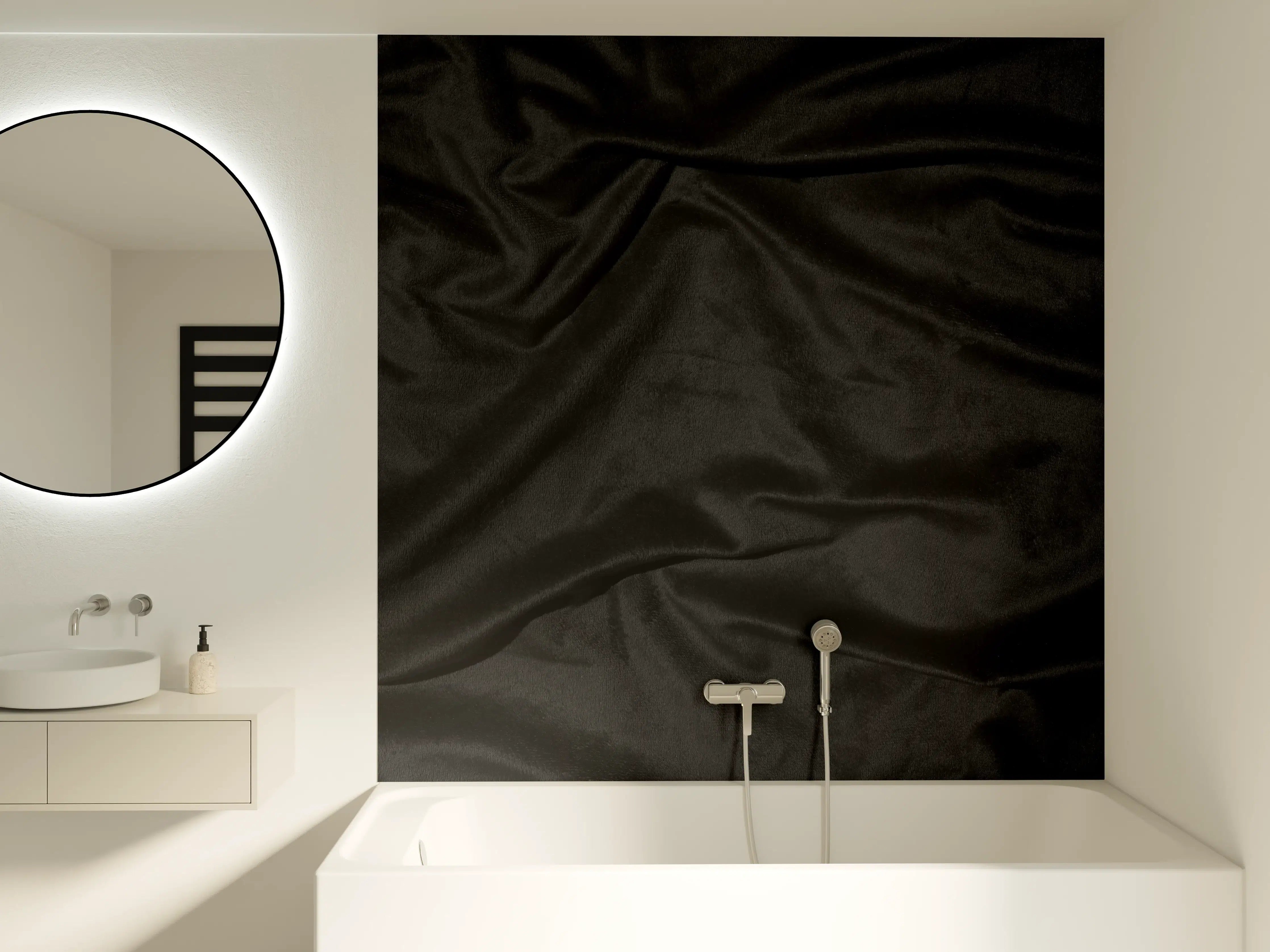 Badewannen-Rückwand - Schwarzes Satin Seiden Tuch