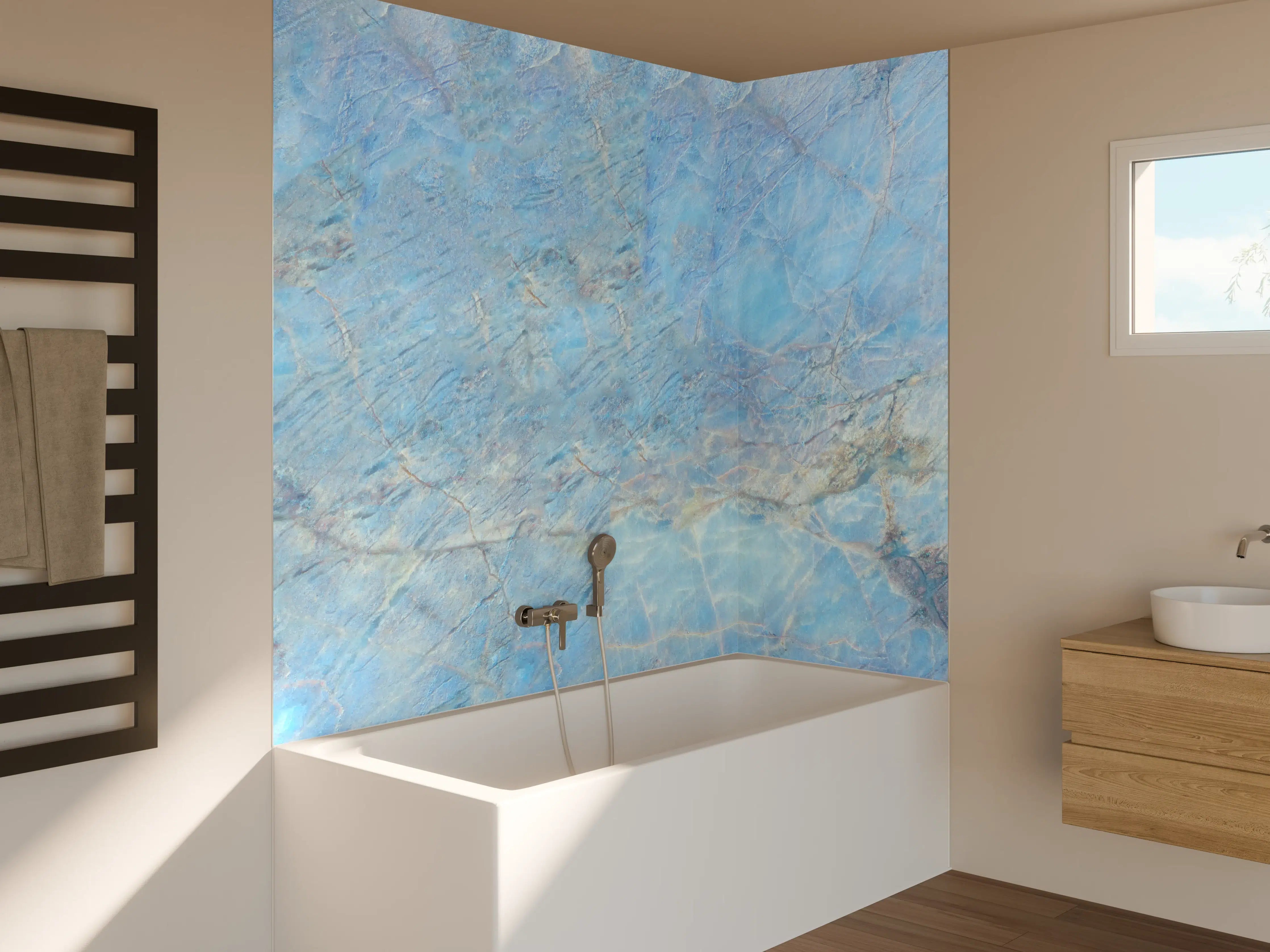 Badewannen-Rückwand - Silbergraue Wand mit Weißstruktur