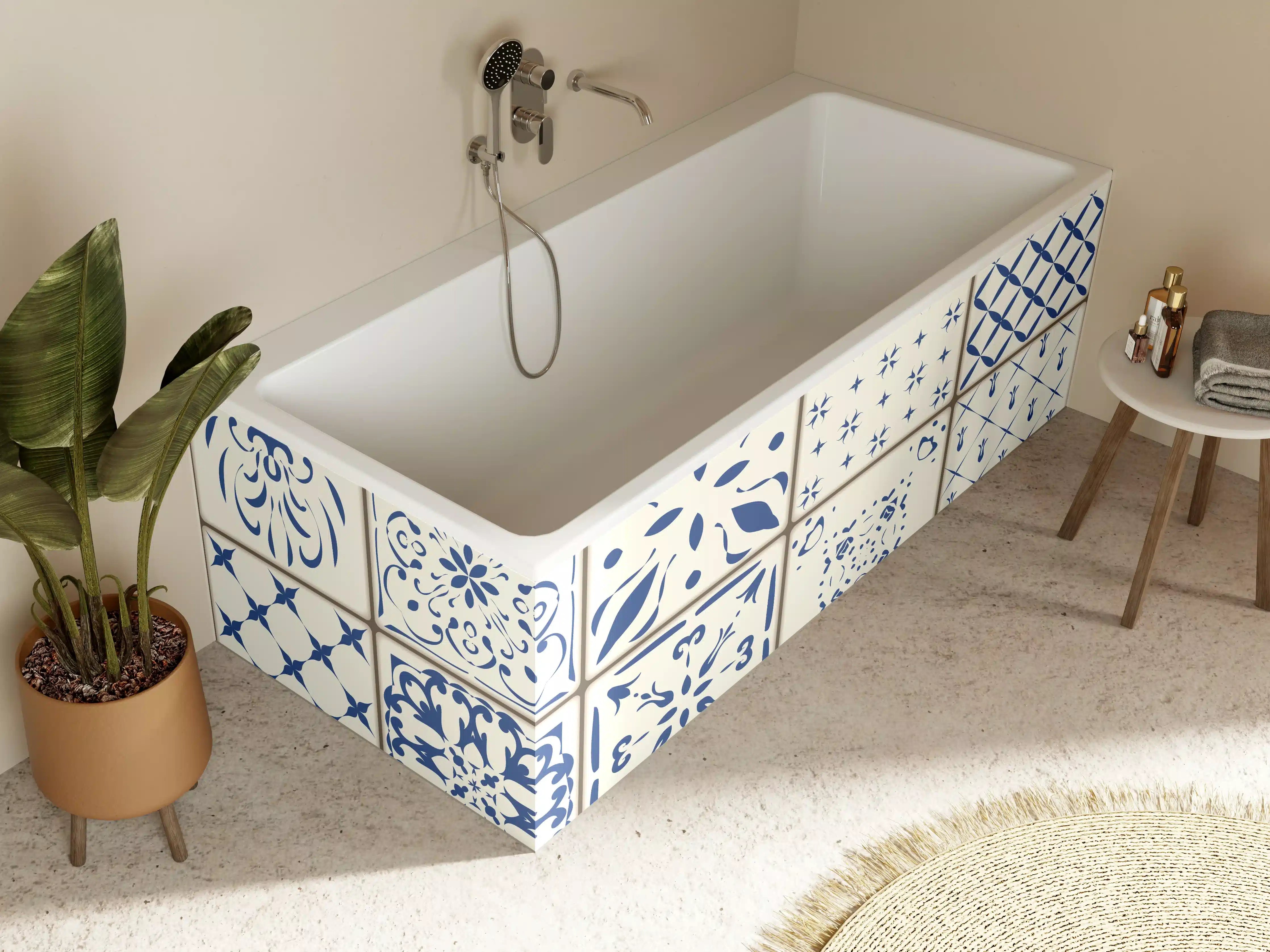Badewannen-Rückwand - Traditionelle Blau-Weiß Fliesenmuster