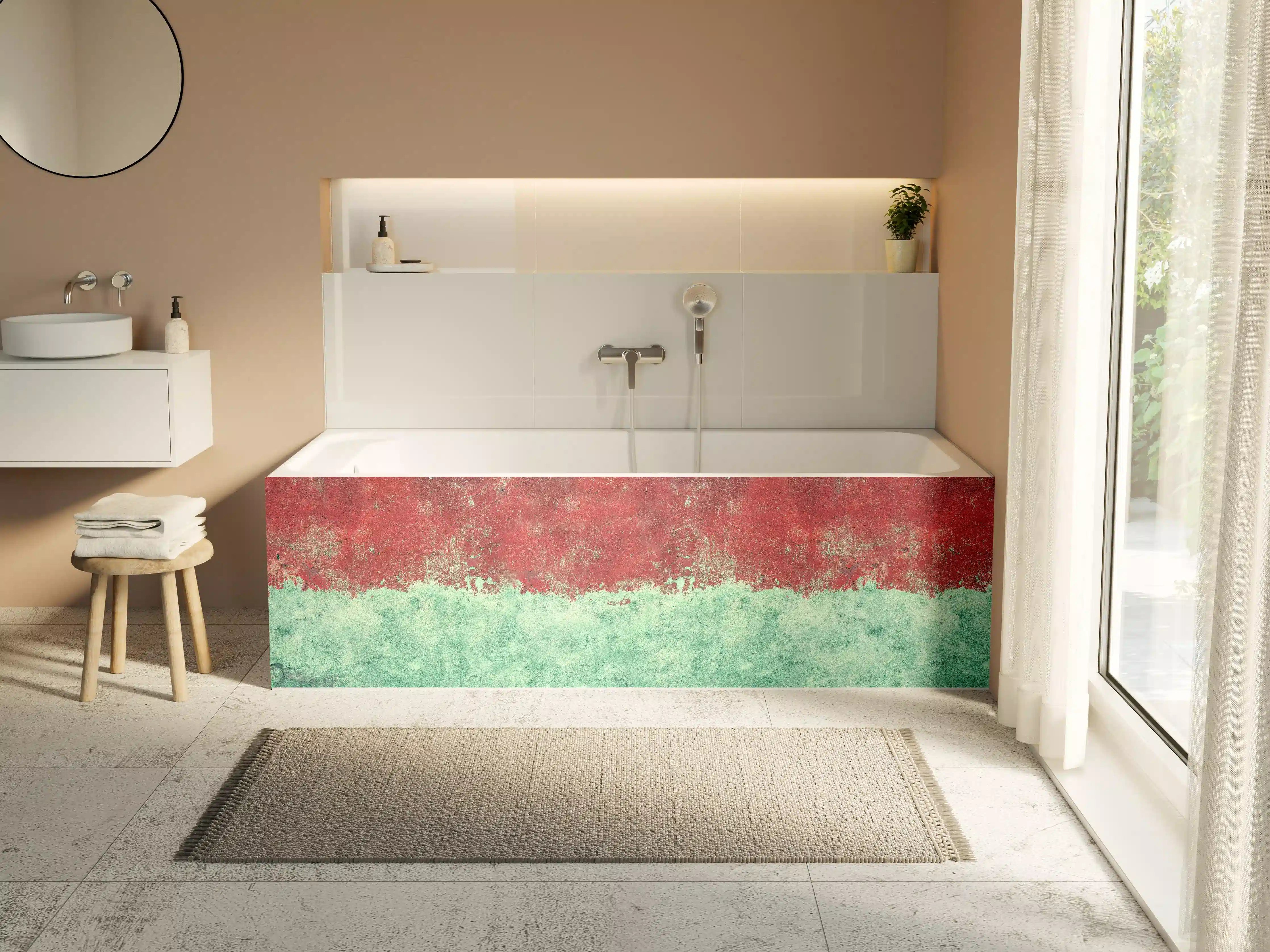 Badewannen-Rückwand - Türkis-rote Wand im Grunge-Stil