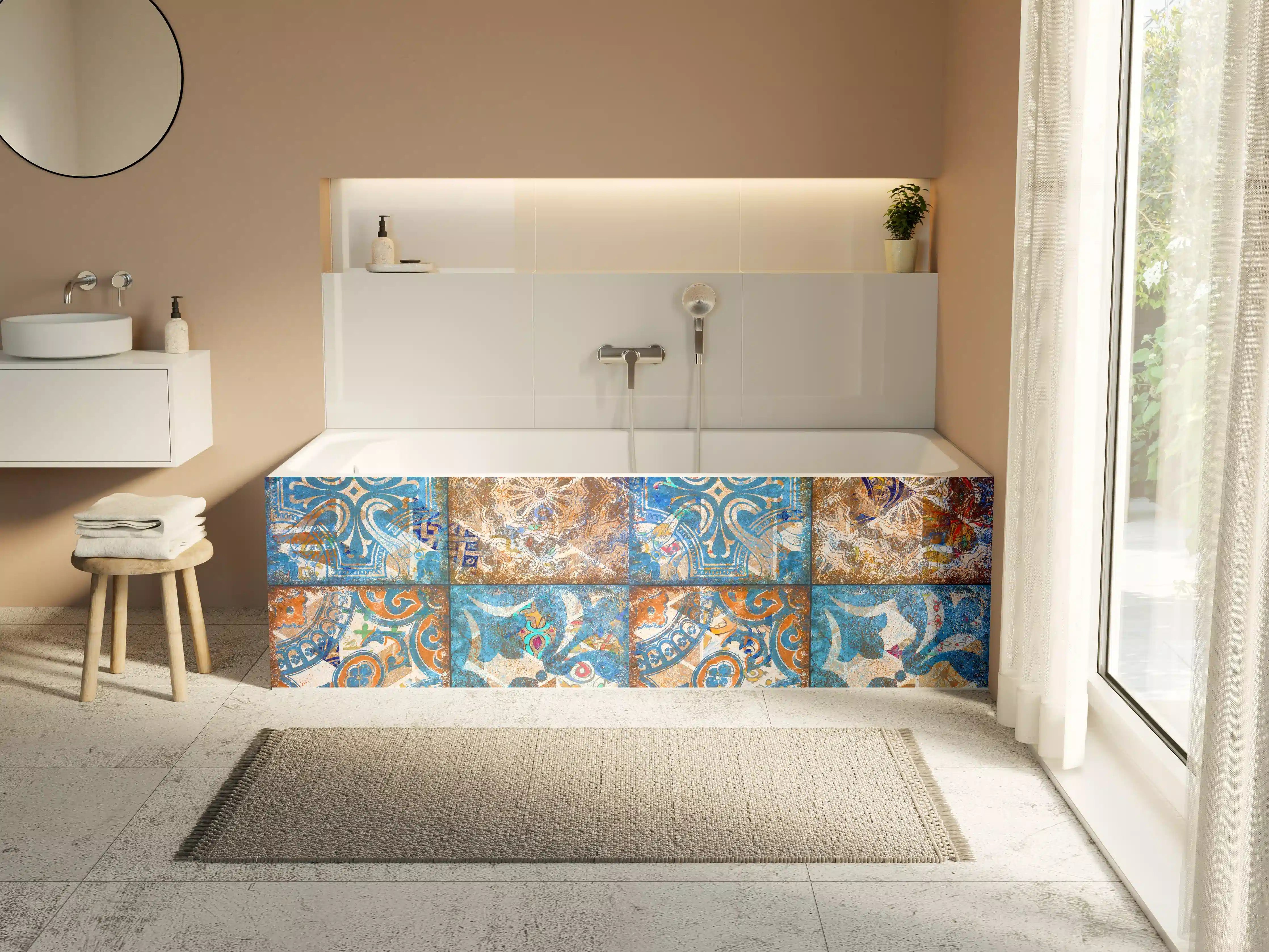 Badewannen-Rückwand - Vintage-Fliesenmuster in Blau und Sandtönen