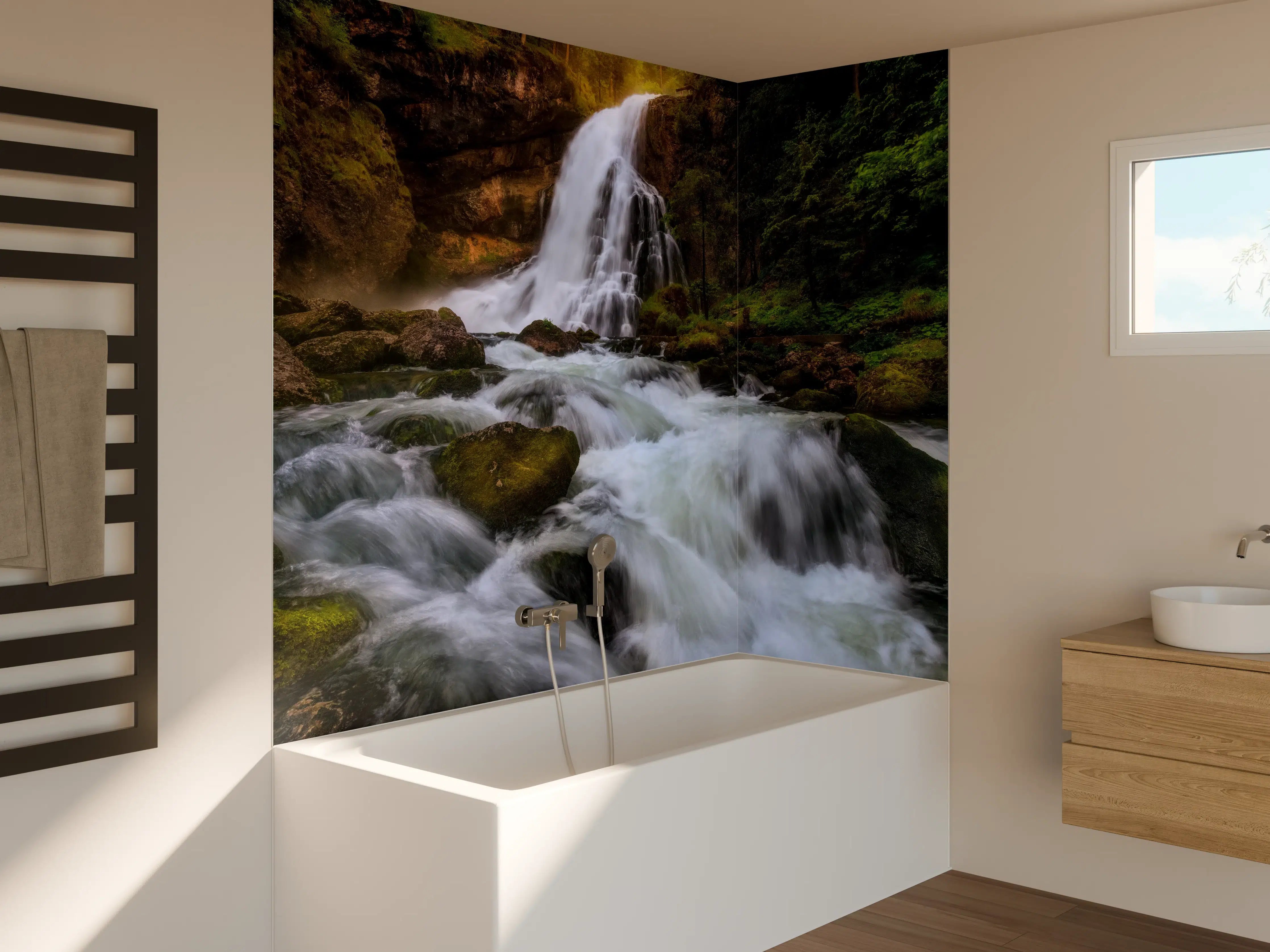 Badewannen-Rückwand - Wasserfall in bergiger Region