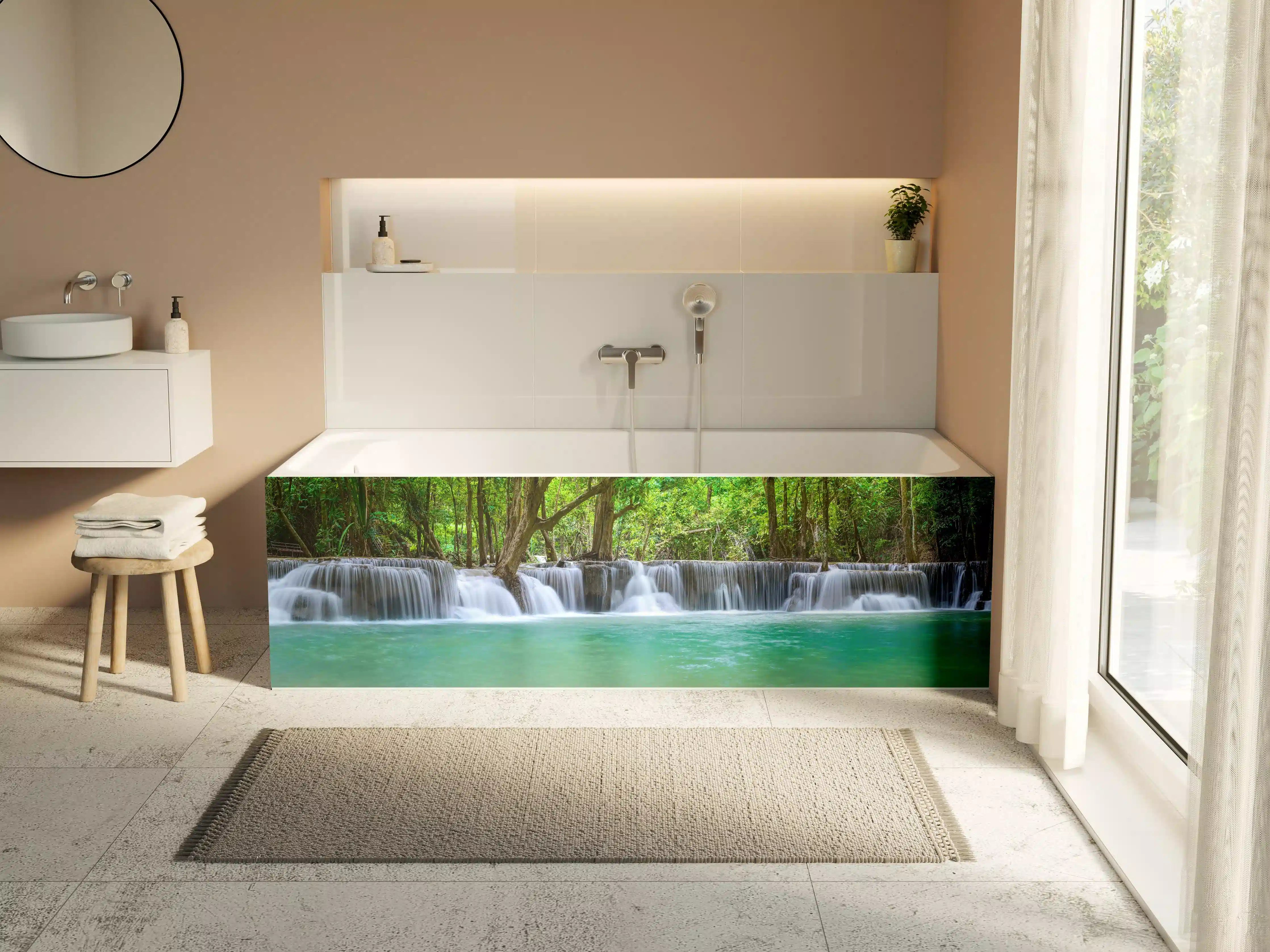 Badewannen-Rückwand - Wasserfall tief im tropischen Wald