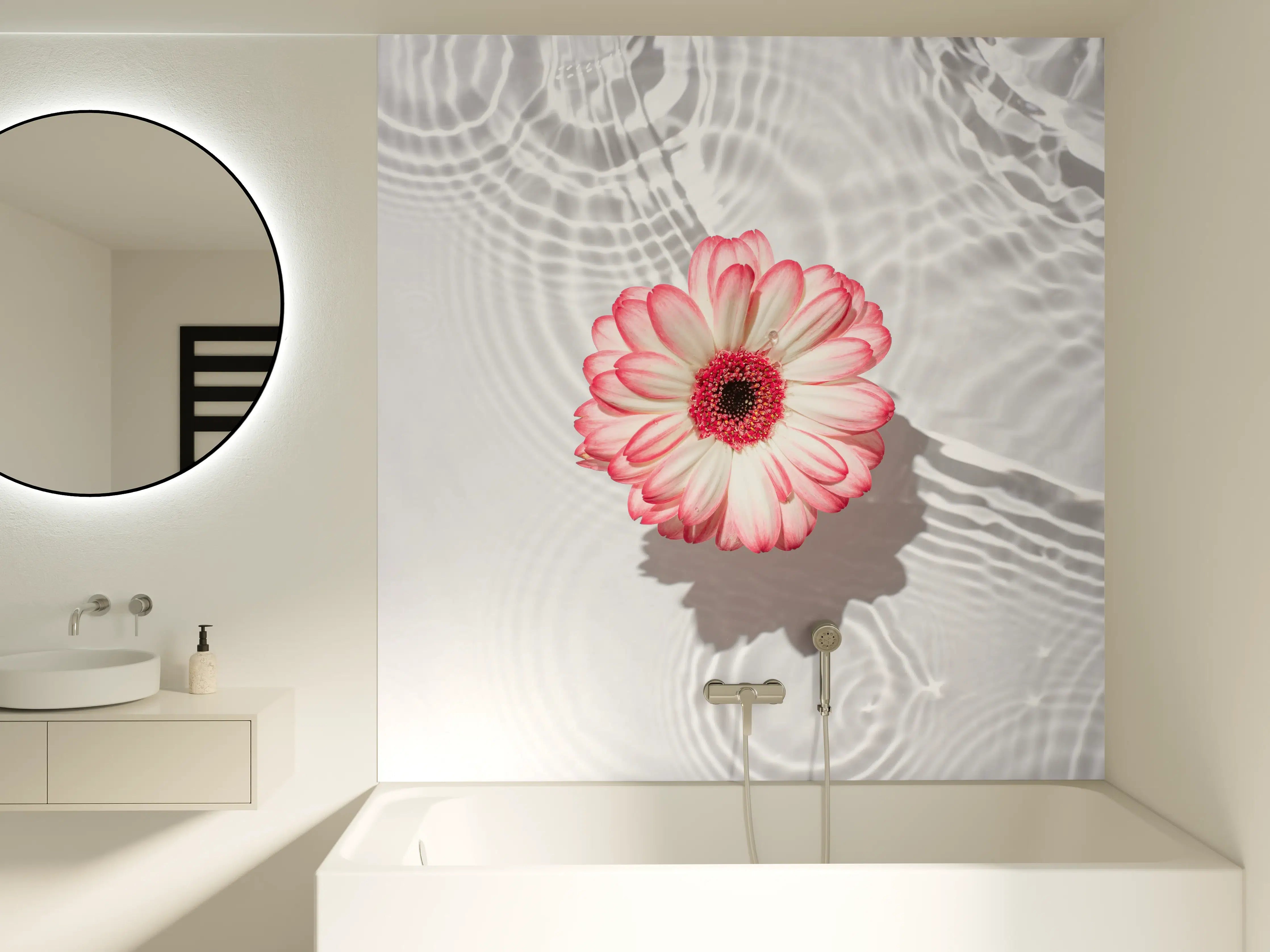 Badewannen-Rückwand - Weiße Wasserblume in Rosa