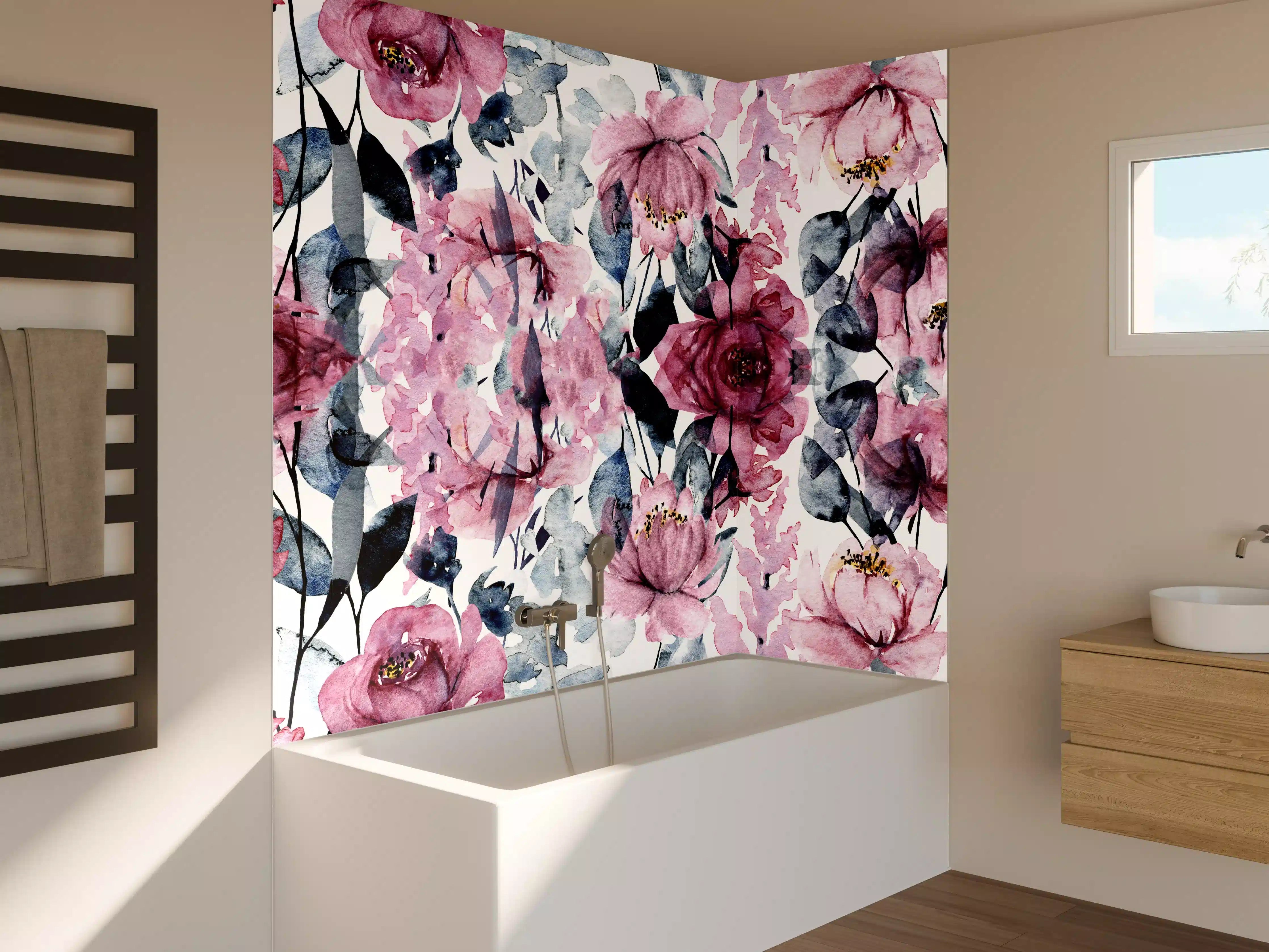 Badewannen-Rückwand - Wunderschöne pinke Hydrangeas und Rosen