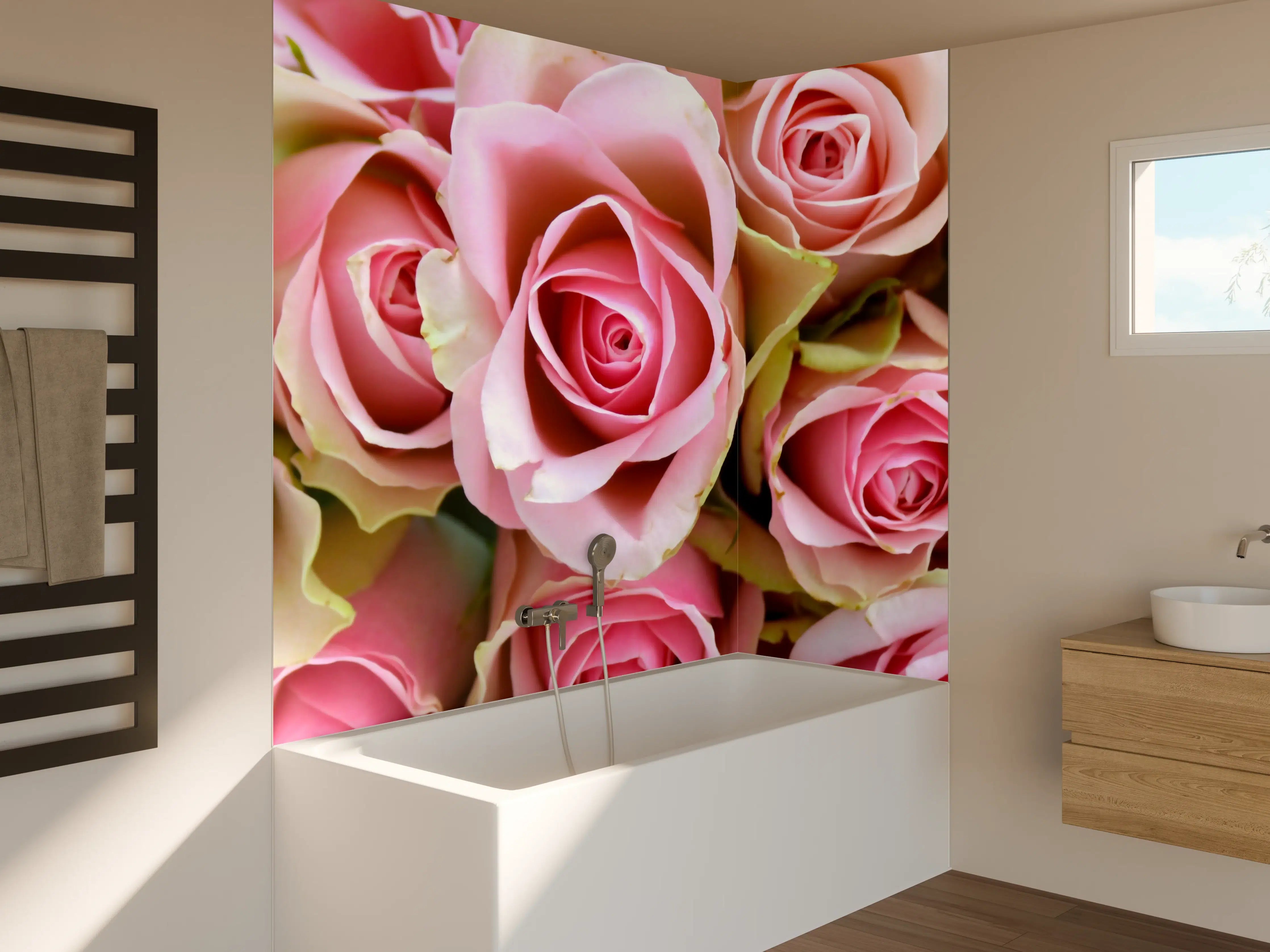 Badewannen-Rückwand - Zarte pinke Rosen in Hüllblättern