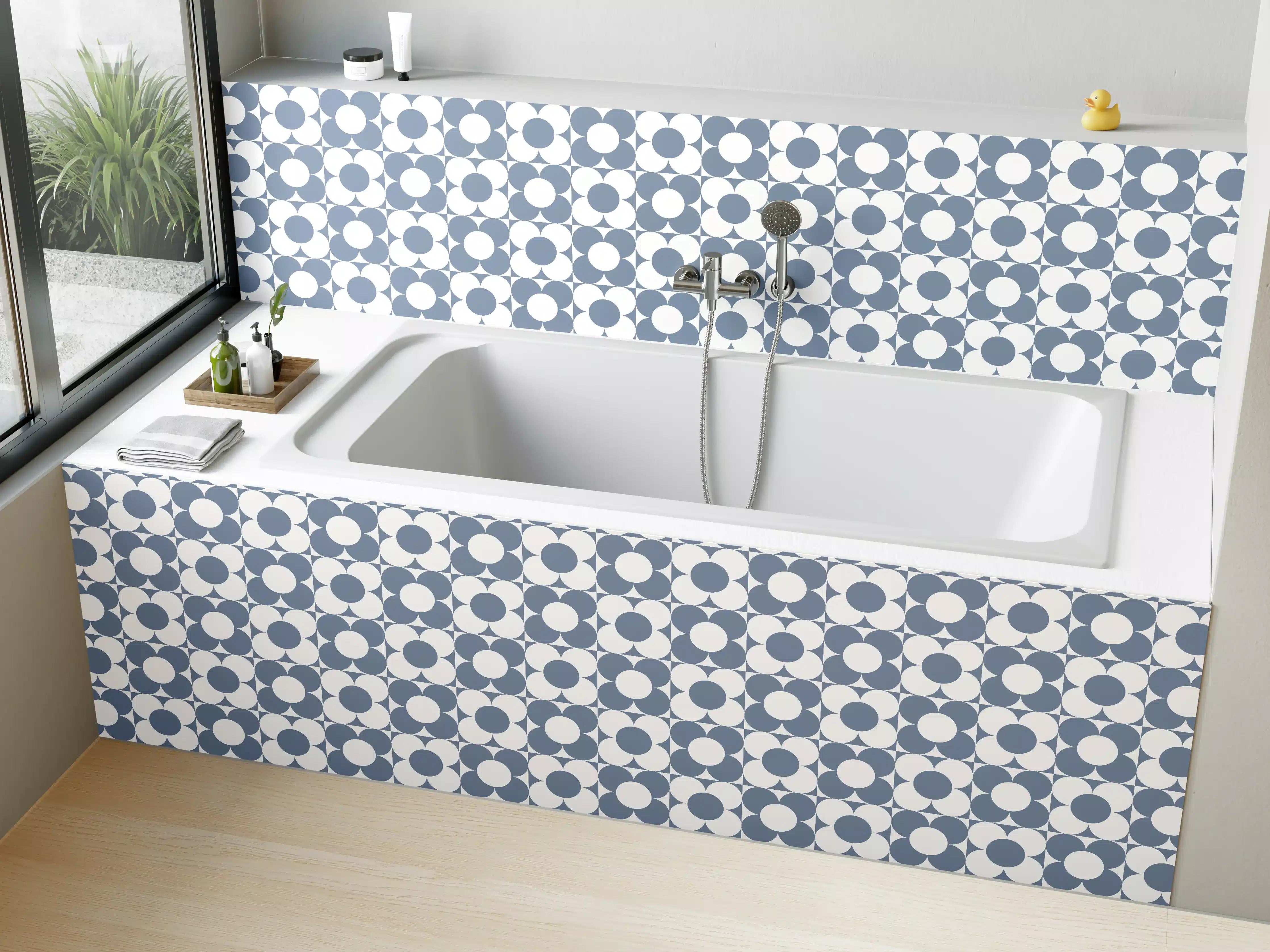 Badewannen-Rückwand - Zeitlose blaue Musterwand
