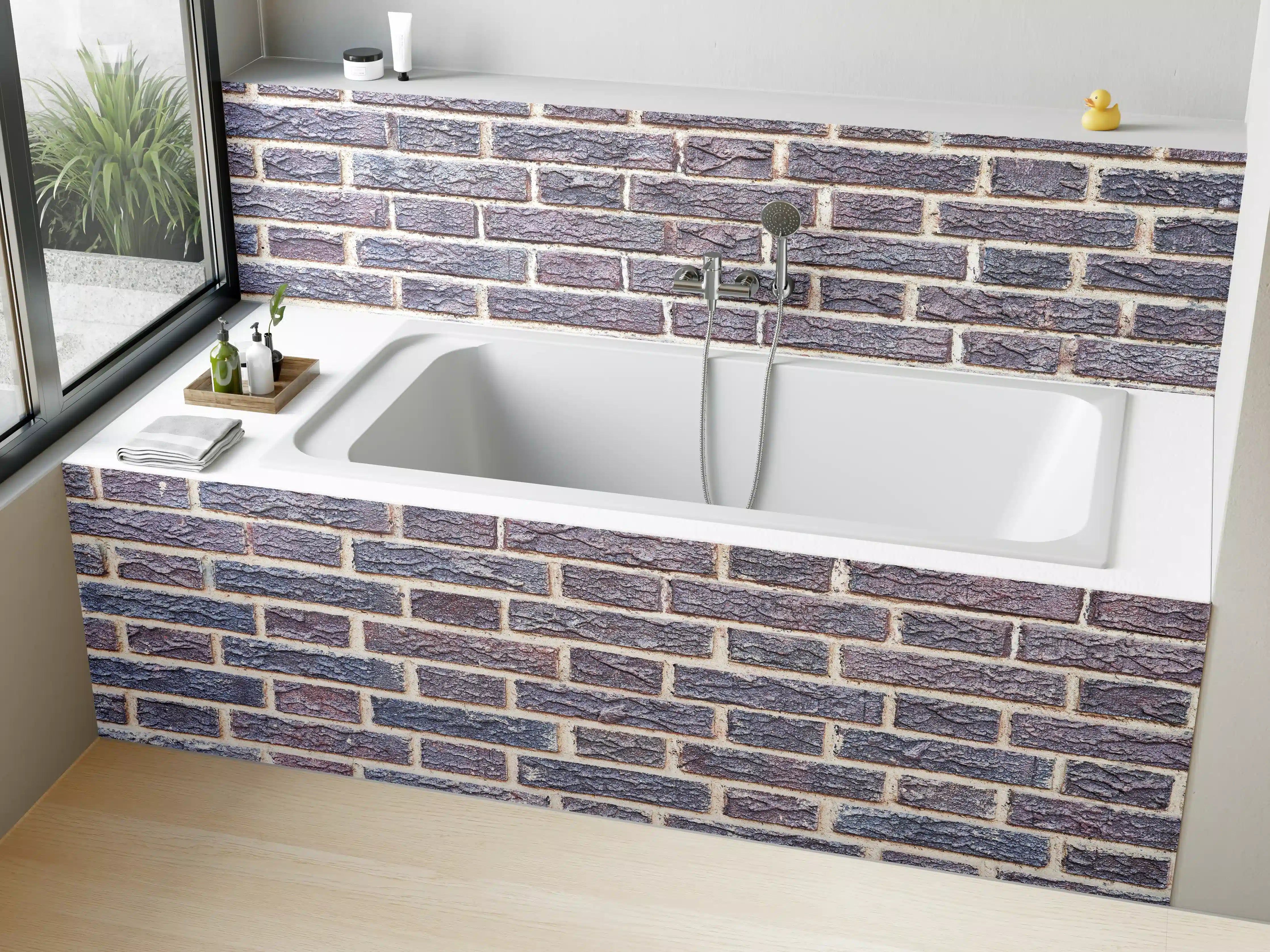 Badewannen-Rückwand - Zementmauertextur mit rissigen Fliesen